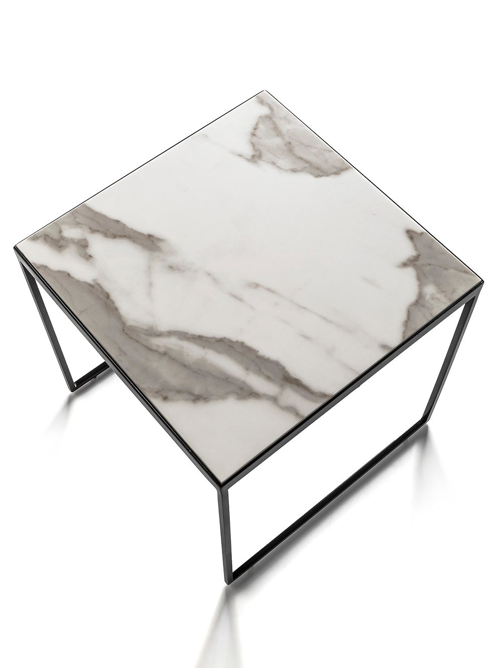 MESA BAJA NEO EN NEOLITH CALACATTA Y HIERRO - CARPINTERIA LANDMARK 02.jpg image number null