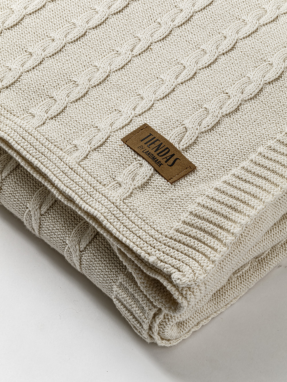 MANTA TEJIDA GENOVA image number null