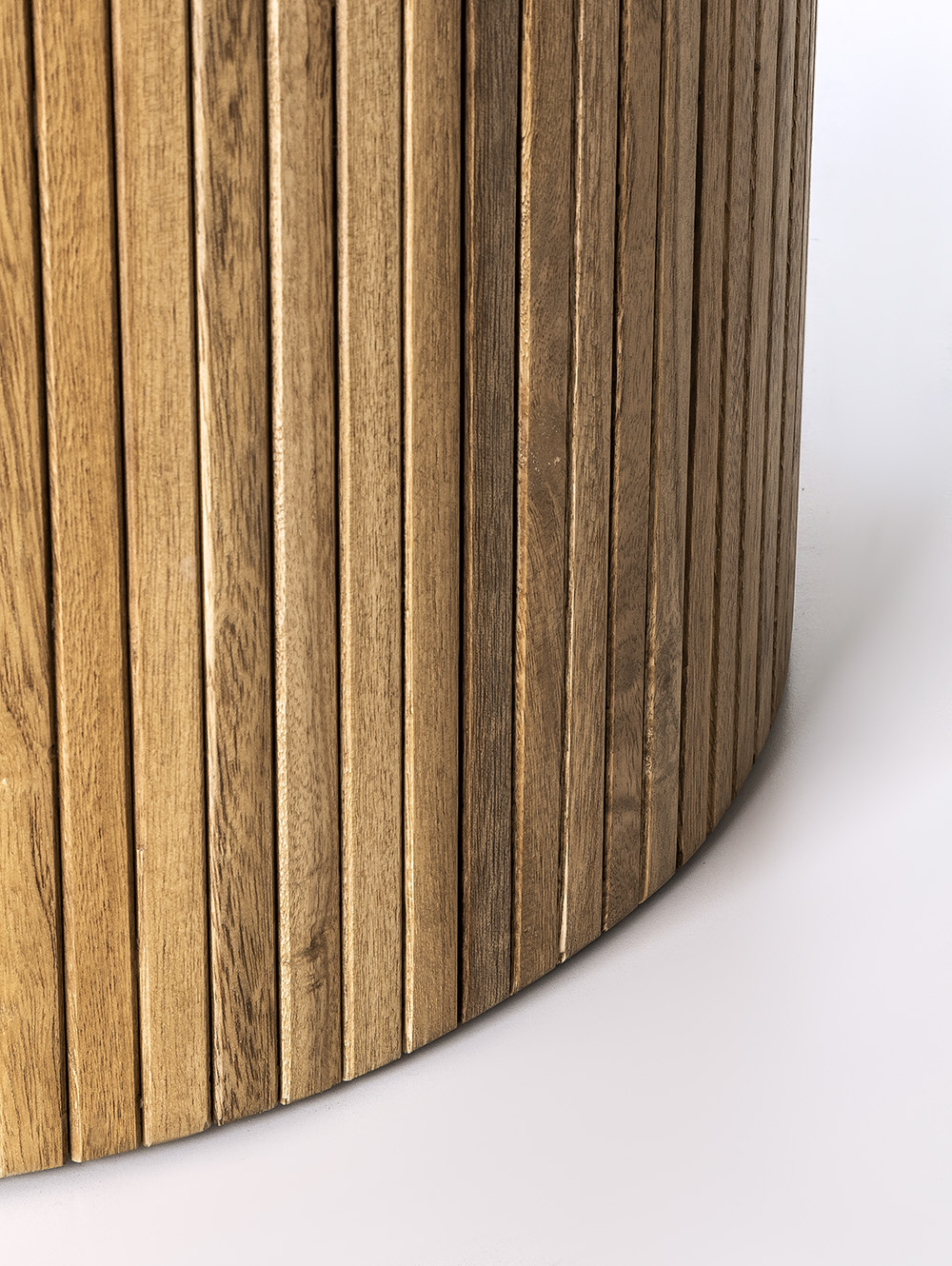 Mesa de comedor de madera redonda-VARILLA RED 150 PETIRIBI NATURAL-Landmark-06.jpg image number null