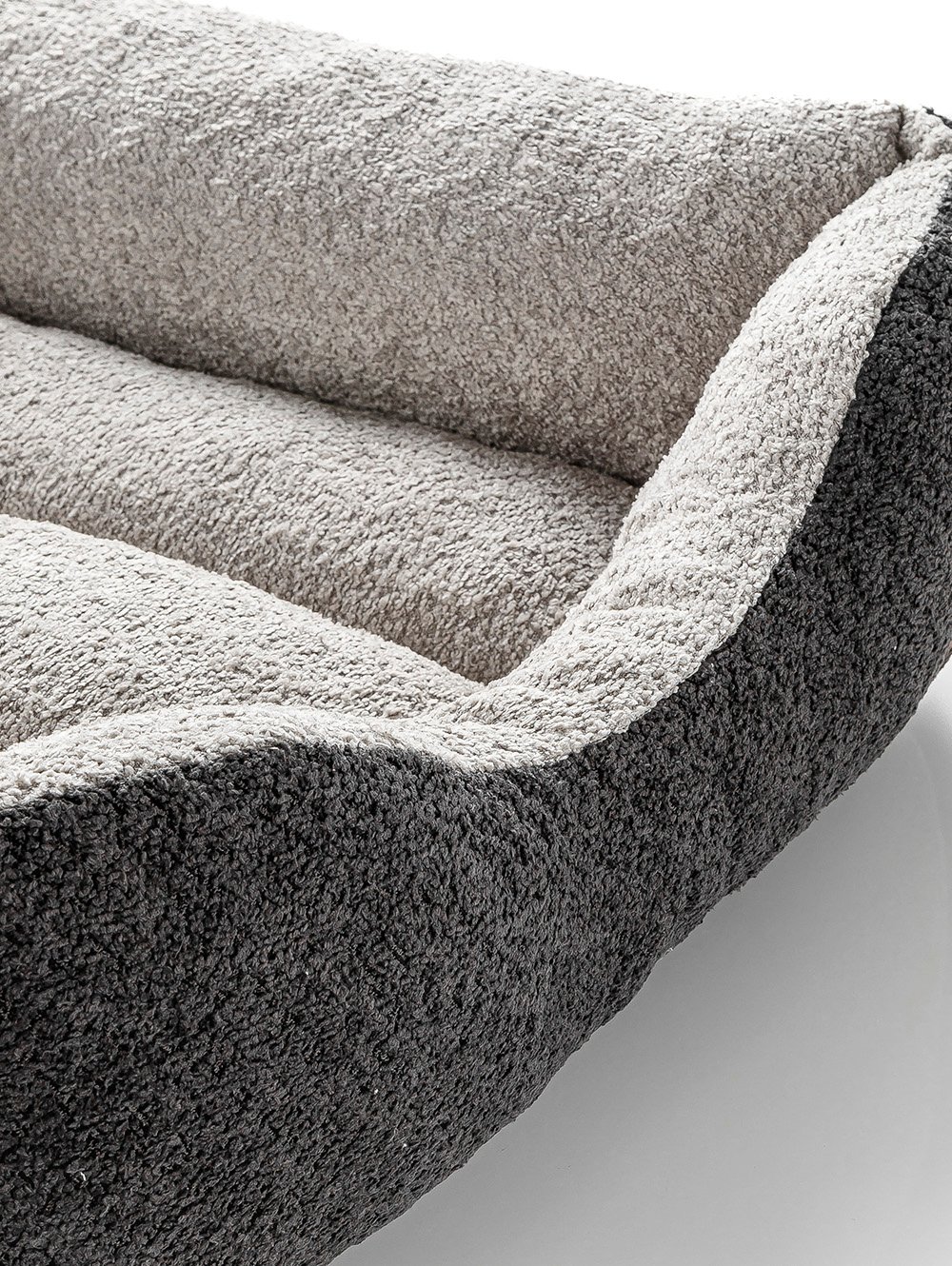 CAMA PARA MASCOTAS BOUCLE BICOLOR GRIS MEDIUM image number null