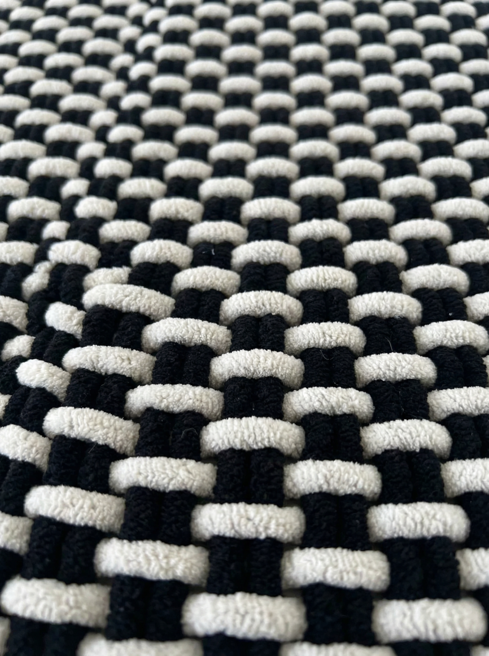 ALFOMBRA DE BA&Ntilde;O PAXTON NEGRO-BEIGE 70 X 50 image number null