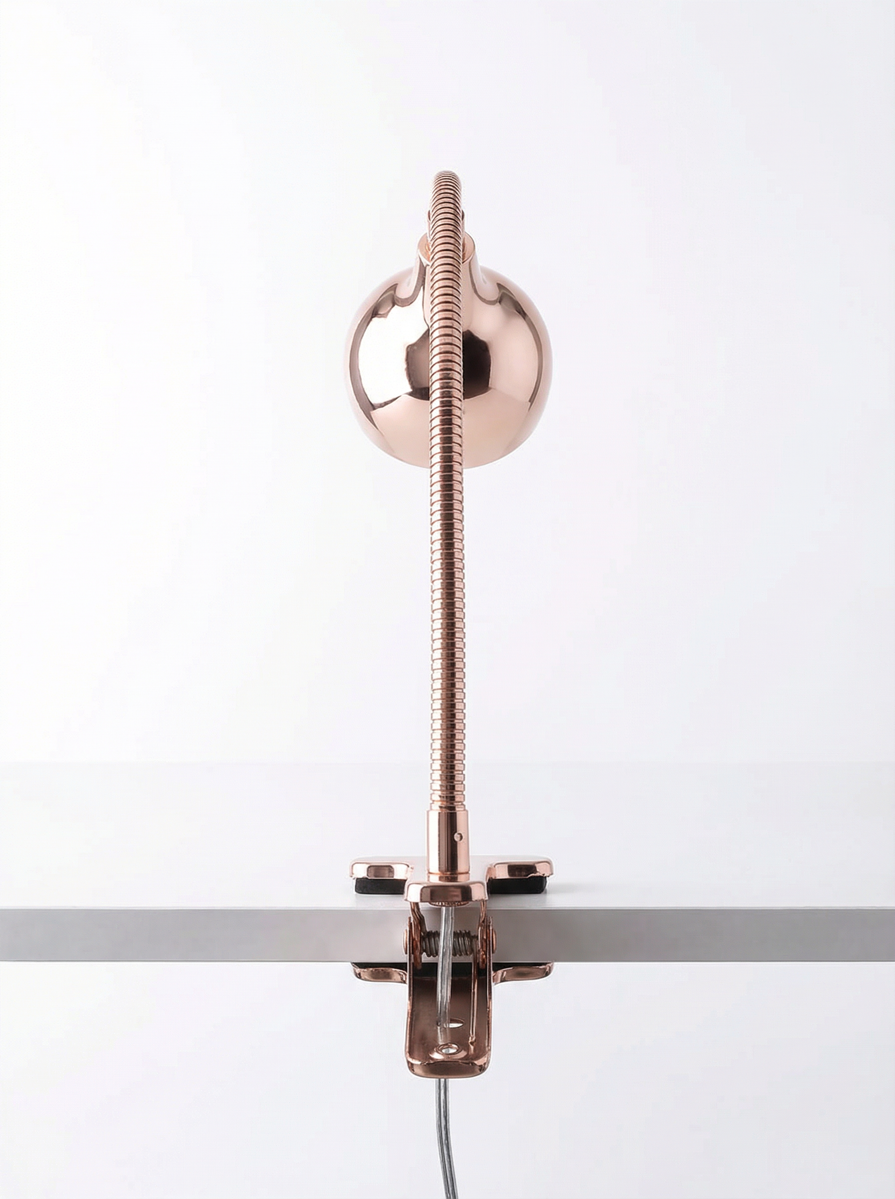 L&Aacute;MPARA DE MESA KIM COBRE 70 X 30 image number null