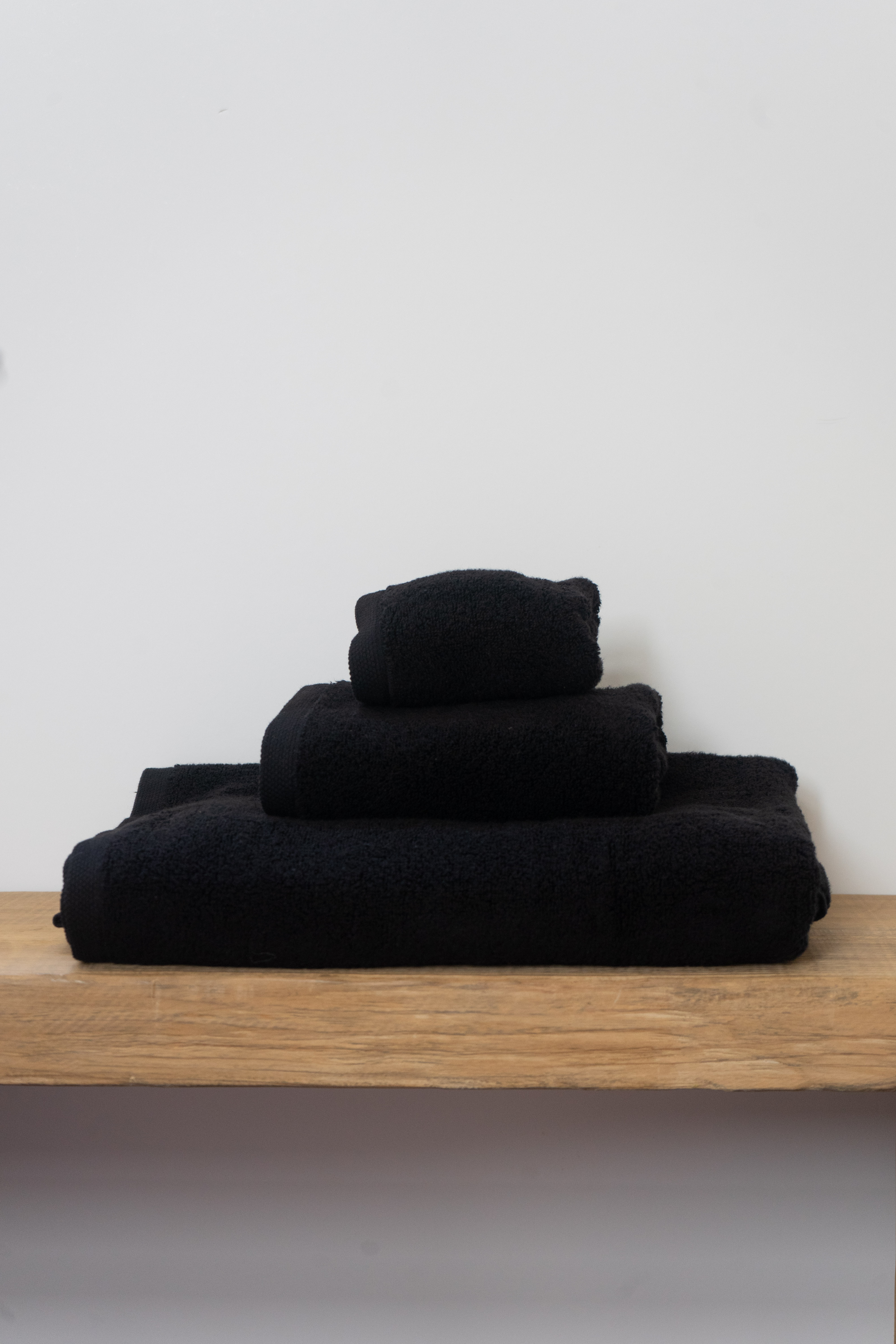 TOALLON DUAL SLIM NEGRO BUD0039-1.jpg image number null