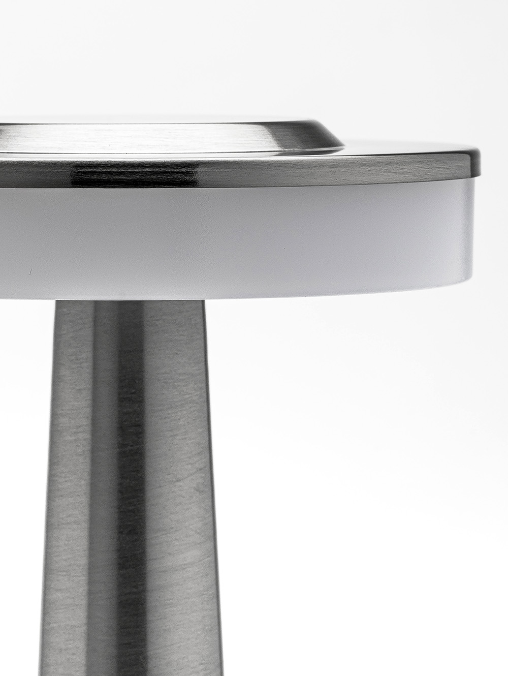 LAMPARA LED RECARGABLE SEATTLE SILVER image number null