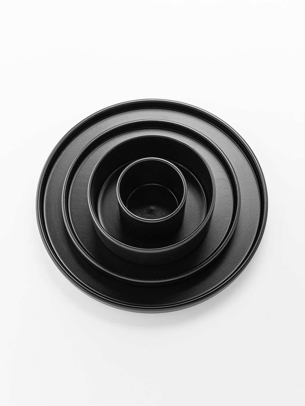 plato-ceramica-PLATO-PLAYO-STACKABLE-NEGRO-KLER-6.jpg image number null