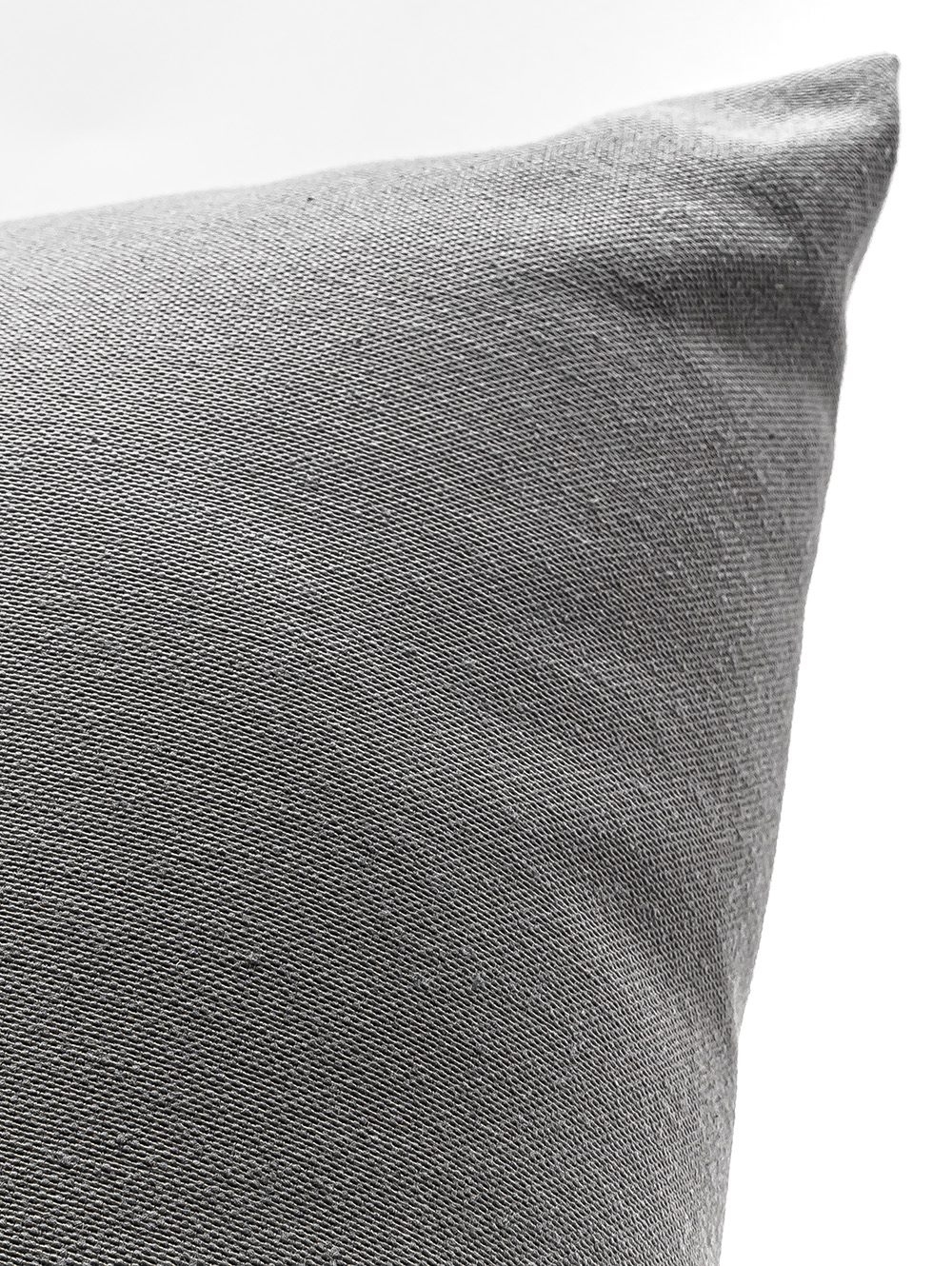 almohadon-gris-ALMOHADON-PANAMA-GRIS-MEDIO-50-X-50-FABRICA-2.jpg image number null