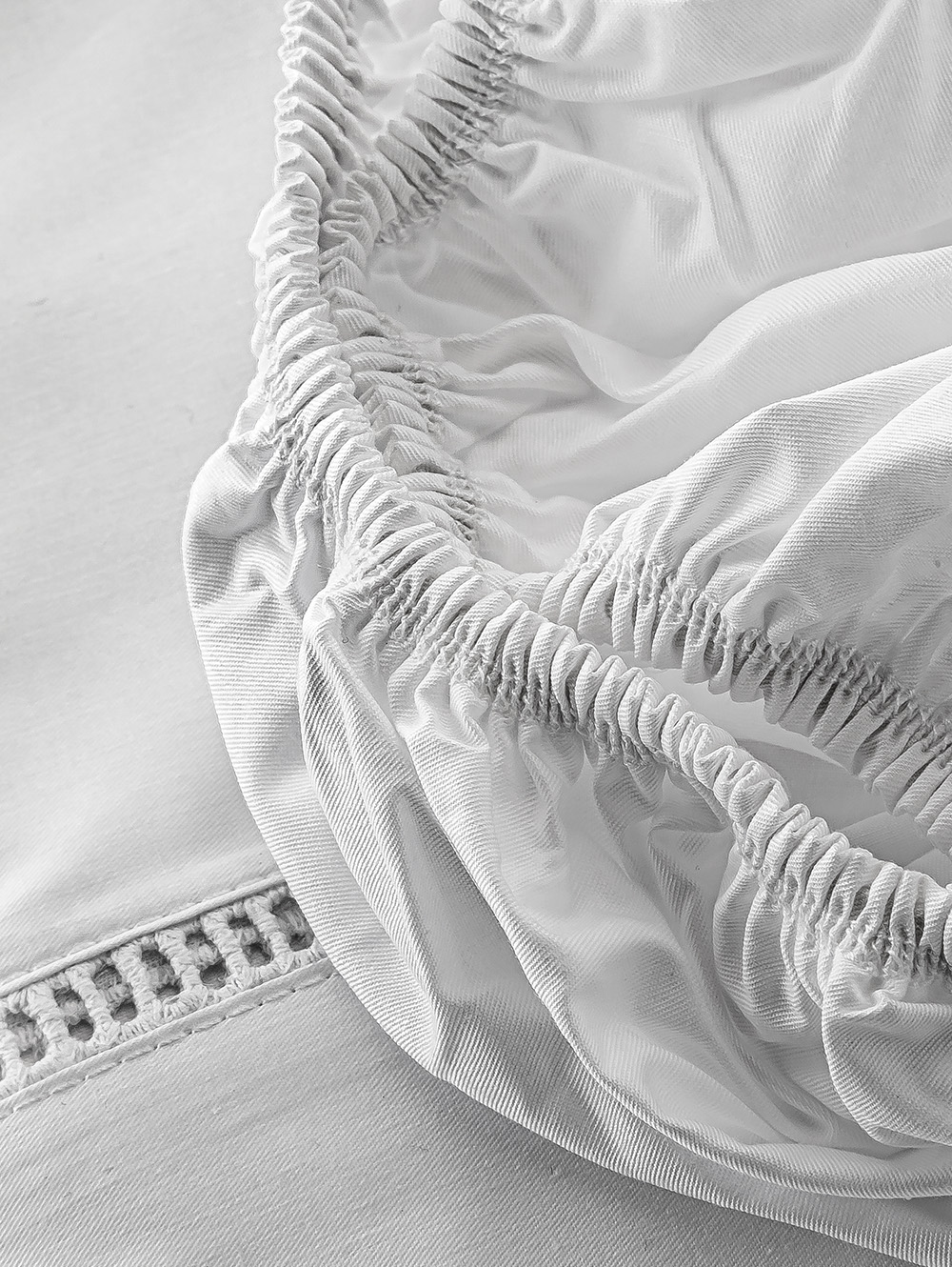 JUEGO DE SABANAS 250H CON VAINILLA SUPER KING image number null