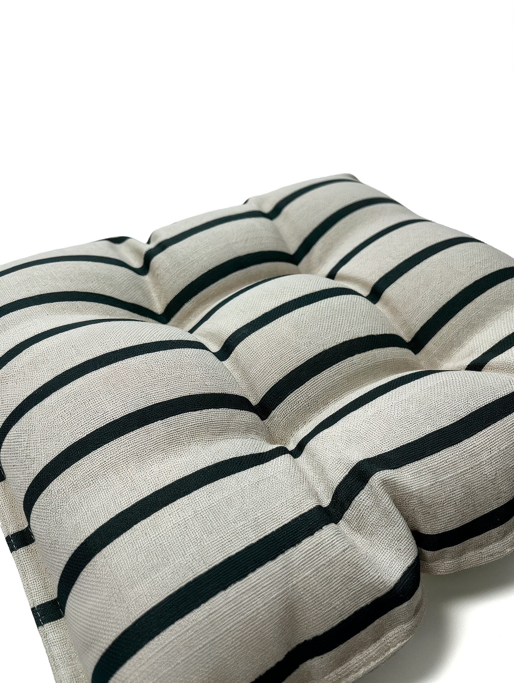 CAMA PARA MASCOTAS VITO RAYADA GRIS LARGE image number null