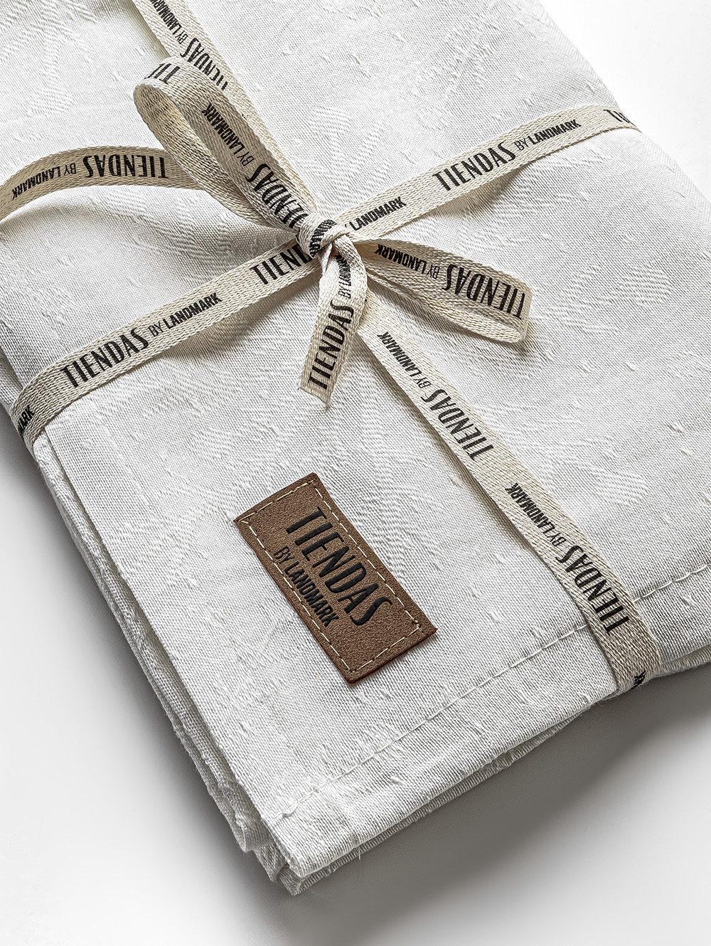 CAMINO DE MESA SNOW OFF WHITE 50 X 200 image number null