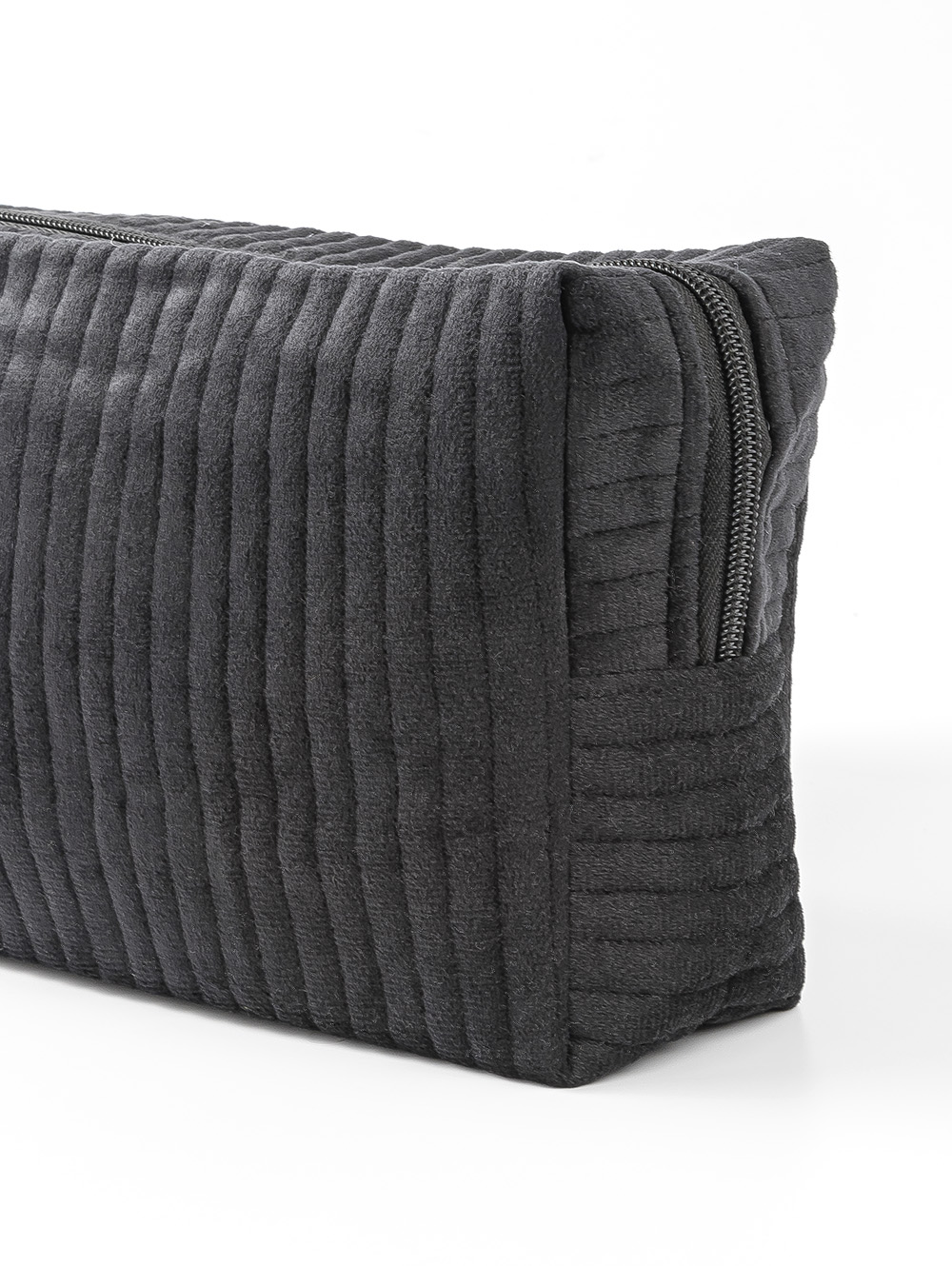 NECESER IVY BLACK-JAKA-3.jpg image number null