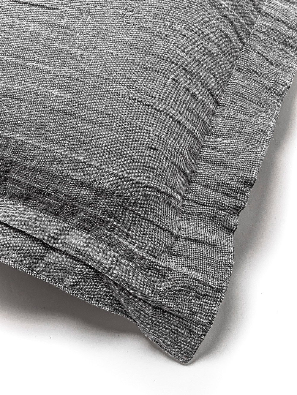 almohadon gris-ALMOHADON DE LINO THESS GREY CHAMBRAY 50 x 70-ESPALMA-3.jpg image number null