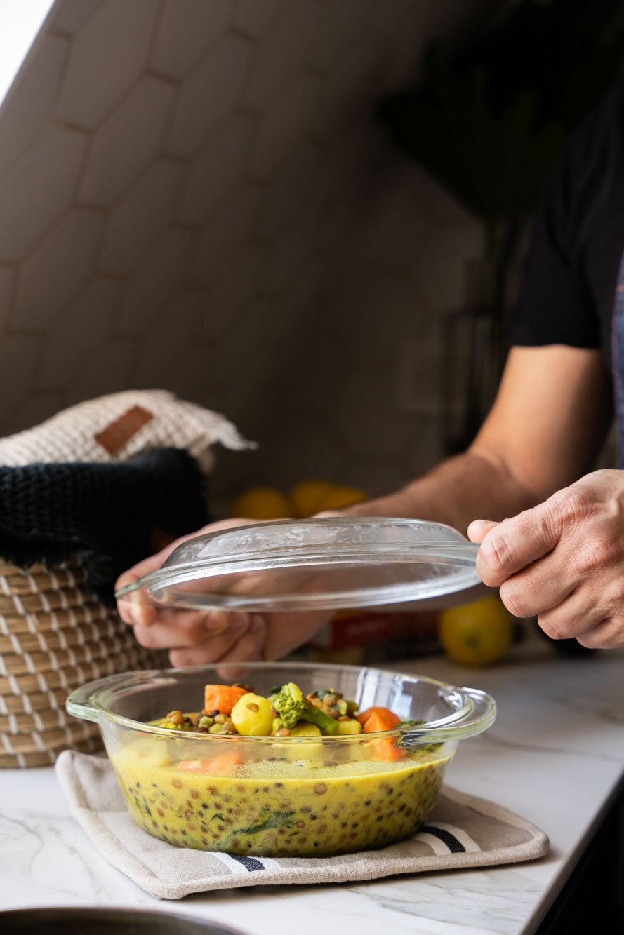 FUENTE DE HORNO GLASS CON TAPA 23 CM image number null