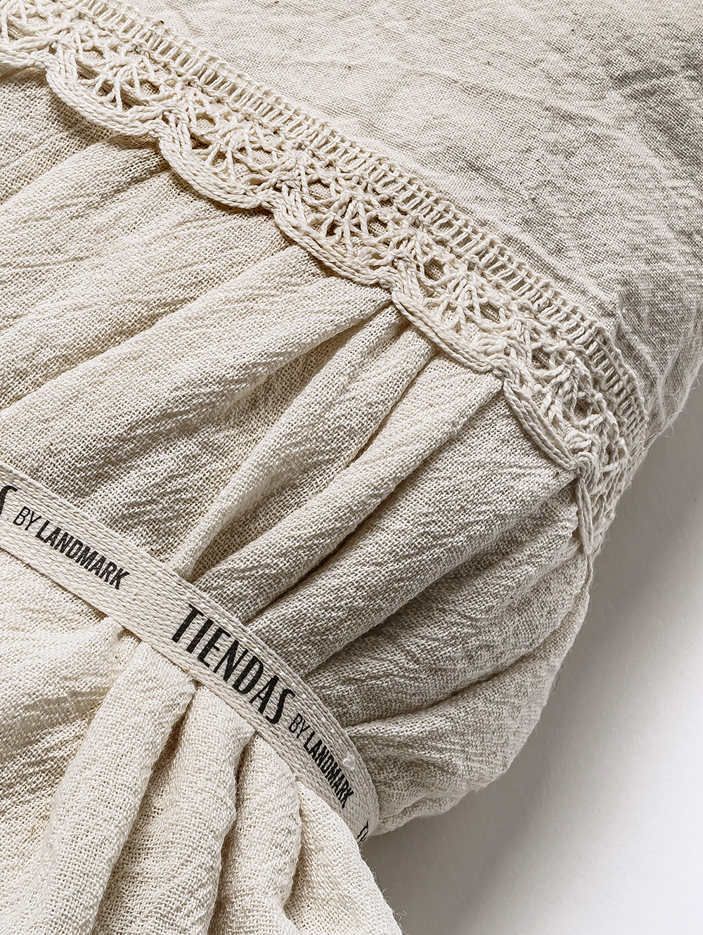 MANTEL VOLADOS TUSSOR NATURAL 220 X 145 image number null