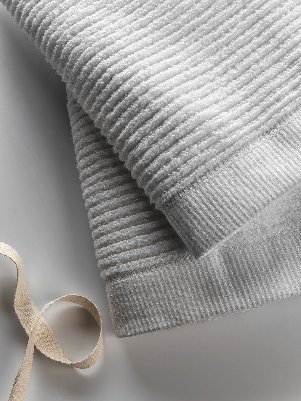 SET DE TOALLA Y TOALLON MILAN image number null