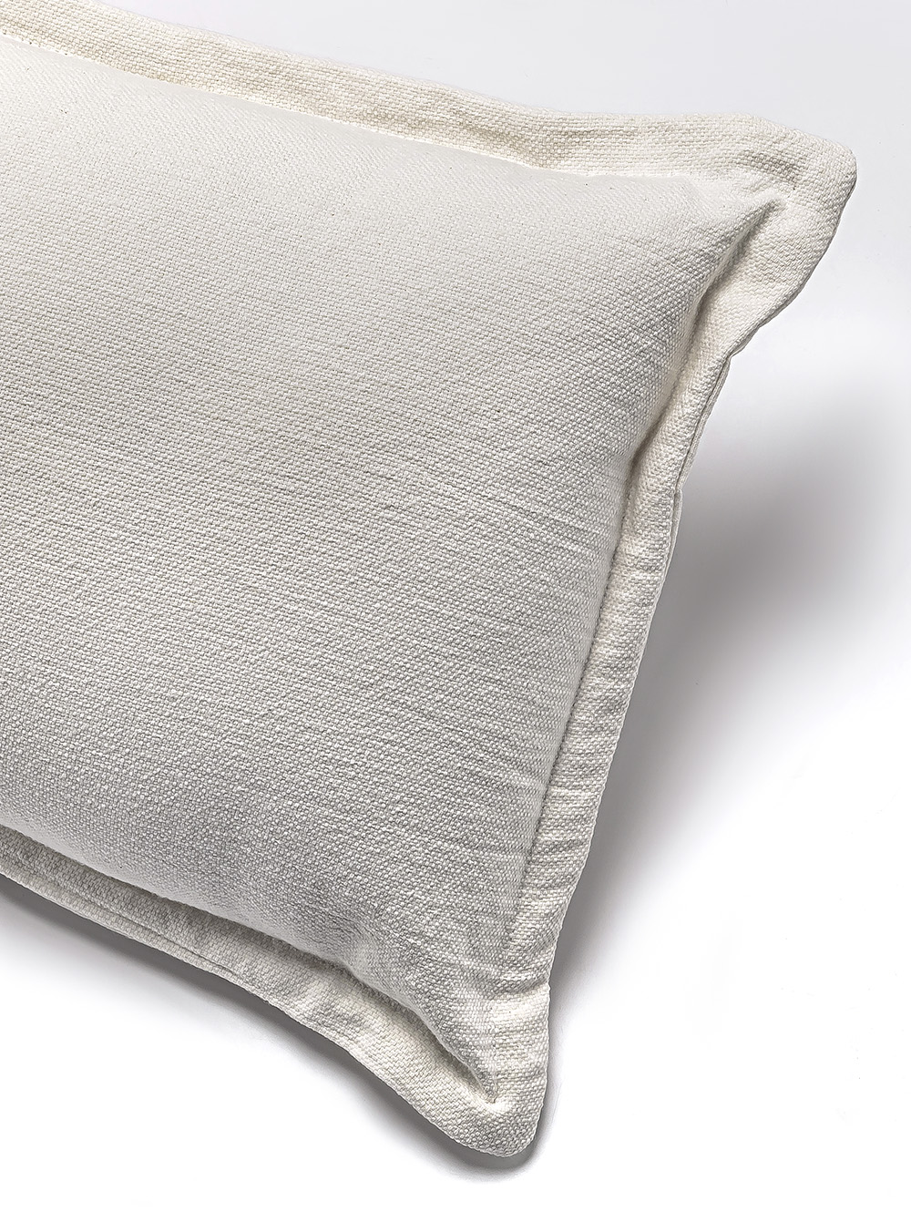 ALMOHADON VERONA 50X30 OFF WHITE image number null