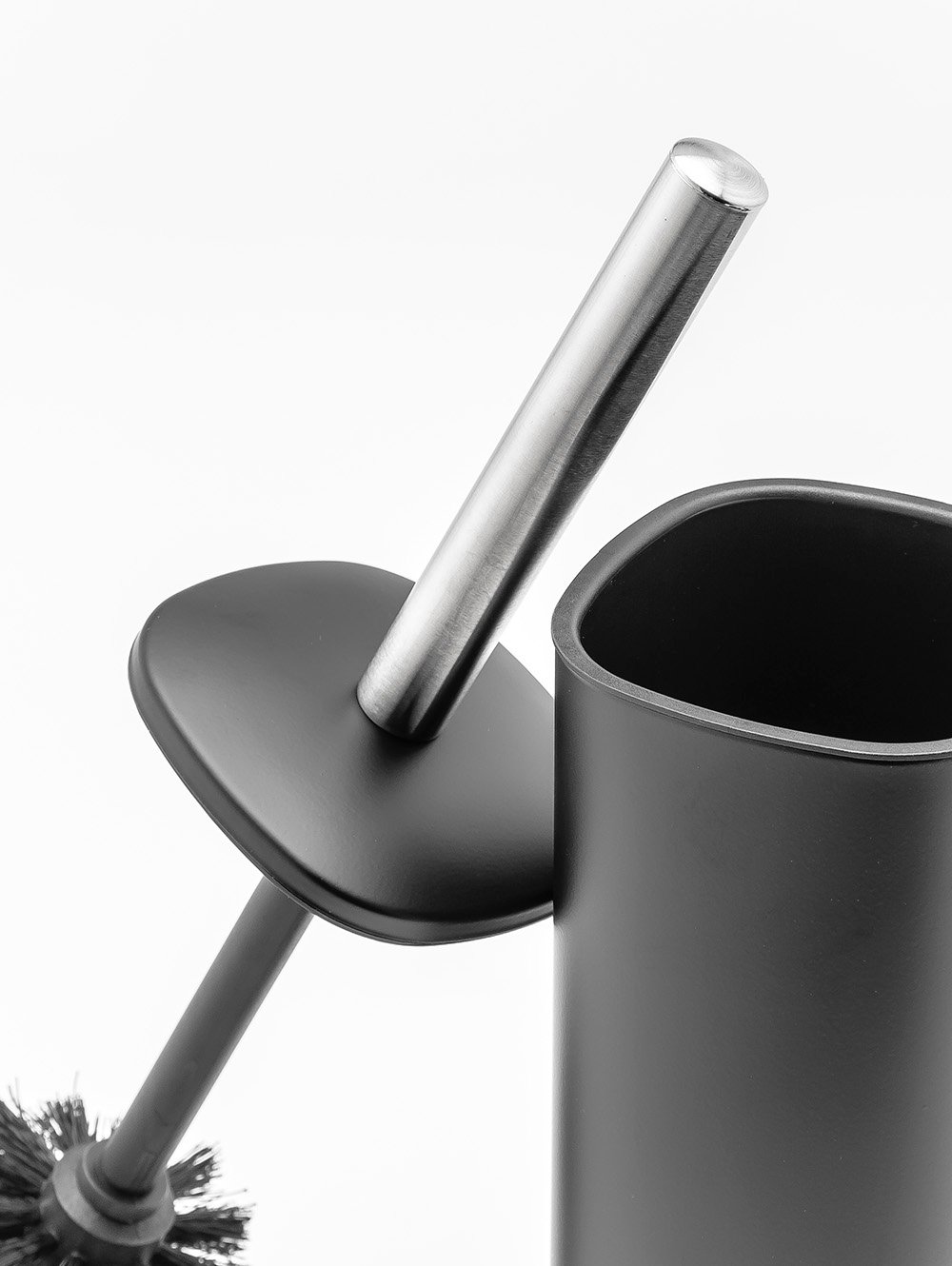 ESCOBILLA SQUARE NEGRO image number null