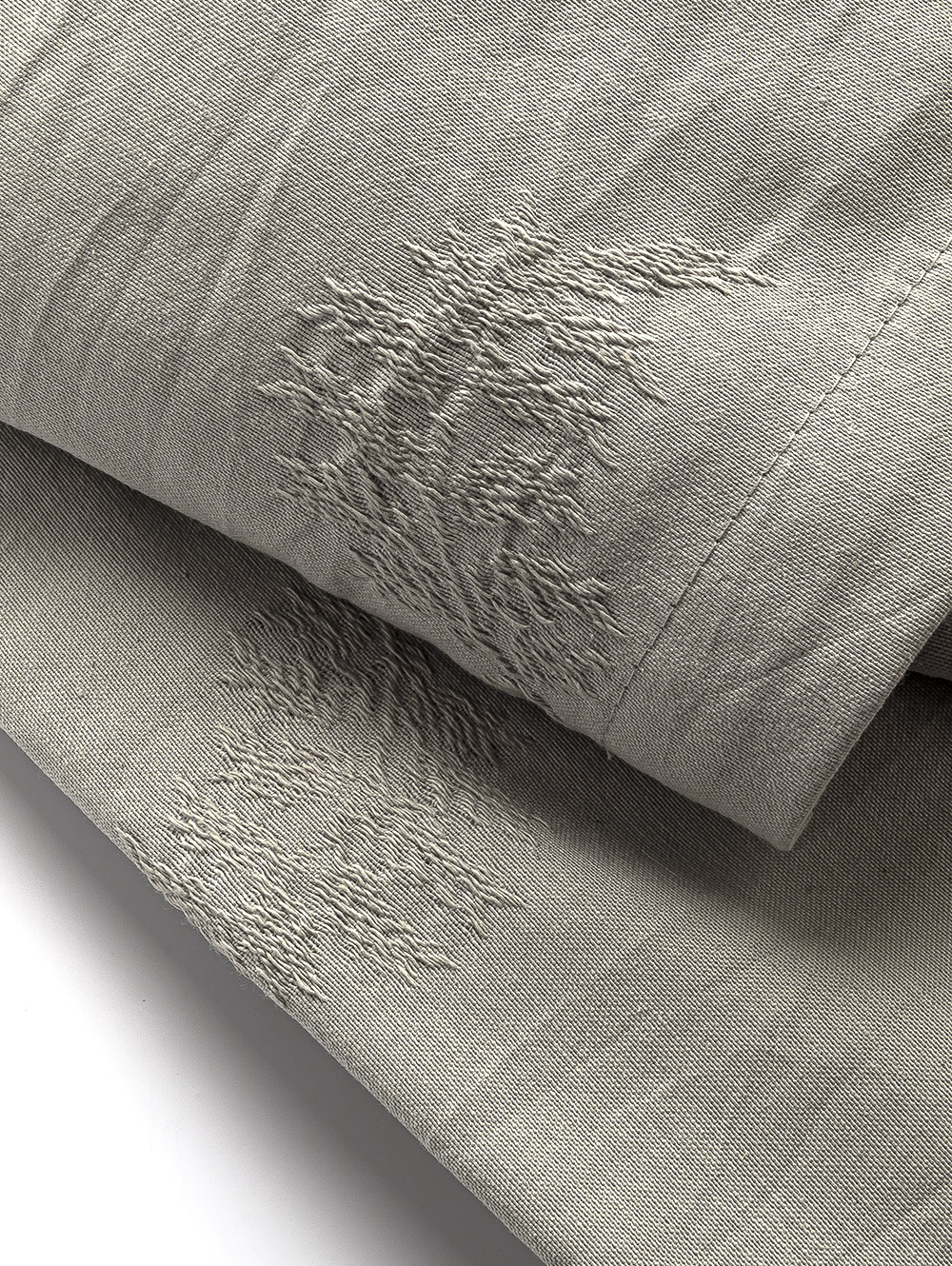 MANTEL LEAVES GRIS NIEBLA 270 X 150 image number null