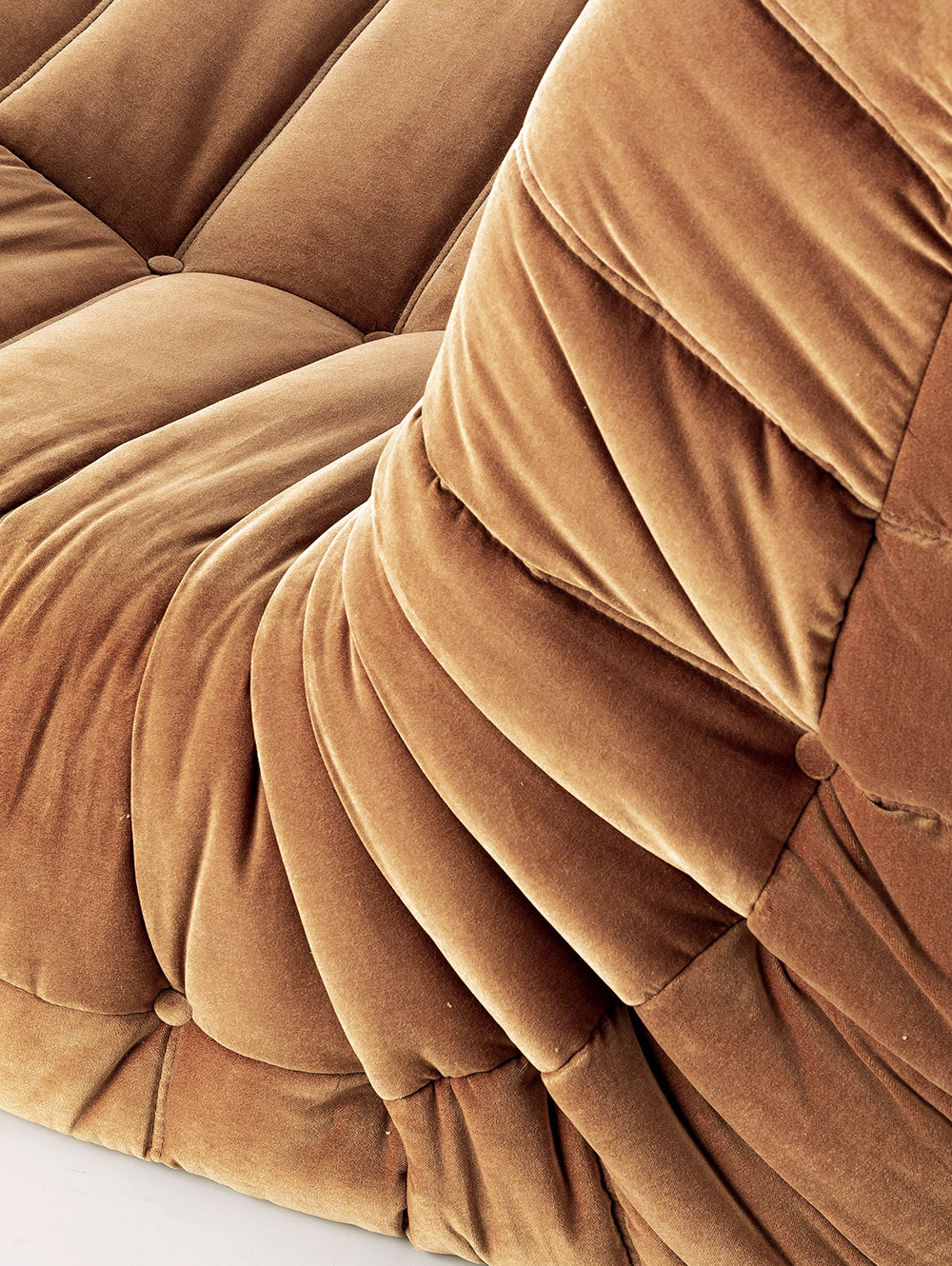 SILLON TOGO VELVET TABACO image number null