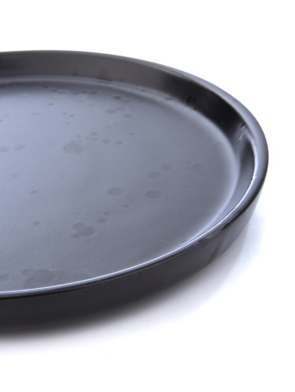 Plato de postre negro-PLATO POSTRE VARSOVIA NEGRO MATE SALP BRILLANTE-Tiendas Landmark-1.jpg image number null