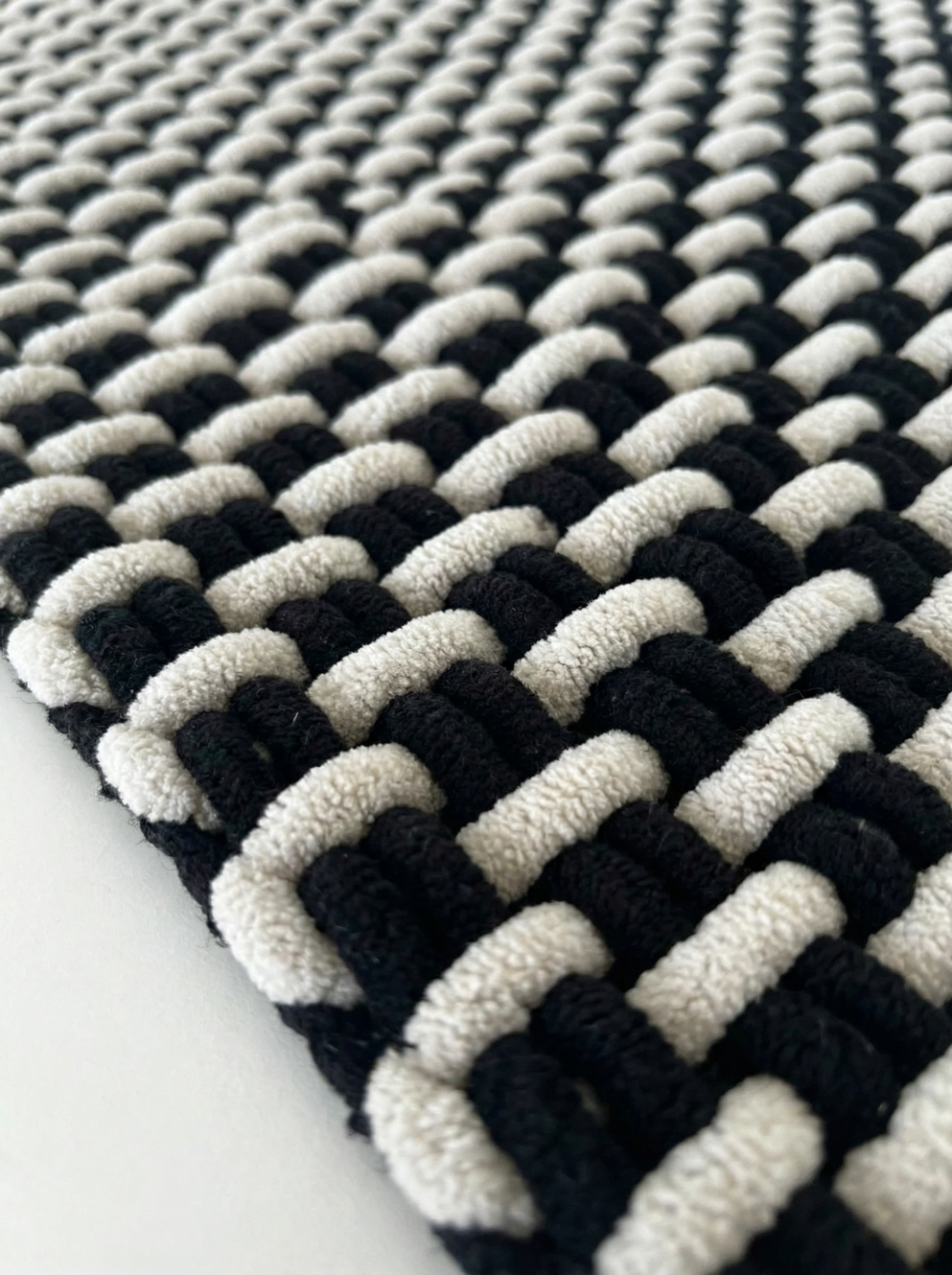 ALFOMBRA DE BA&Ntilde;O PAXTON NEGRO-BEIGE 70 X 50 image number null