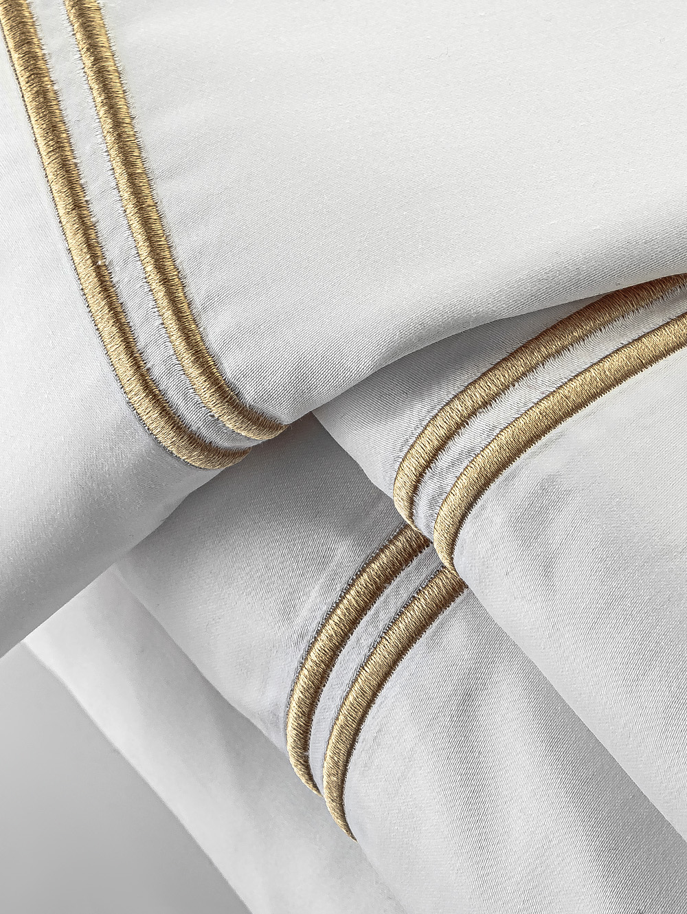 JUEGO DE SABANAS 400H SATEN FESTON BEIGE KING image number null