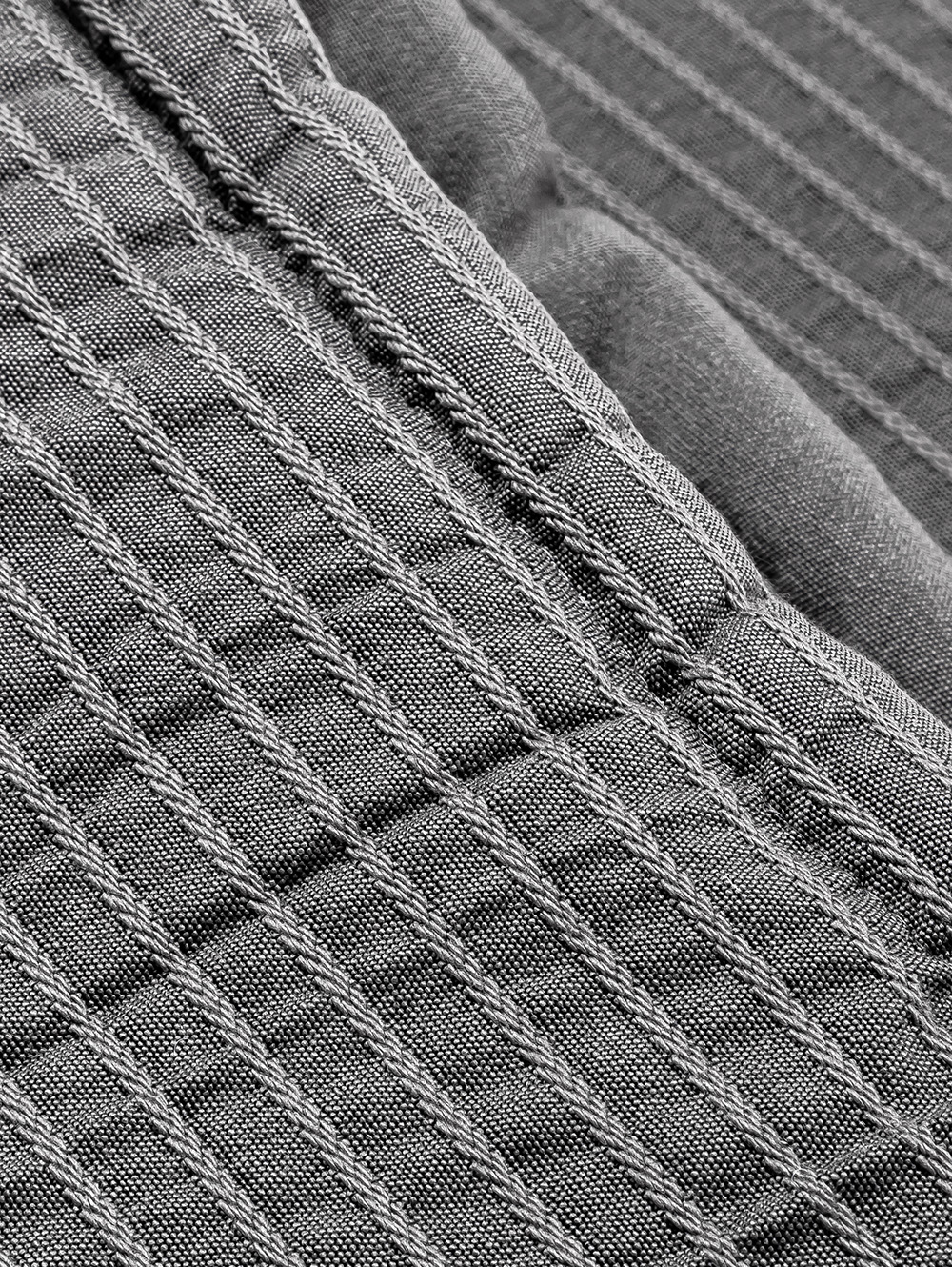 acolchado gris-ACOLCHADO STRONG SUPER KING 280 X 250 GRIS OSCURO-BLANC-6.jpg image number null