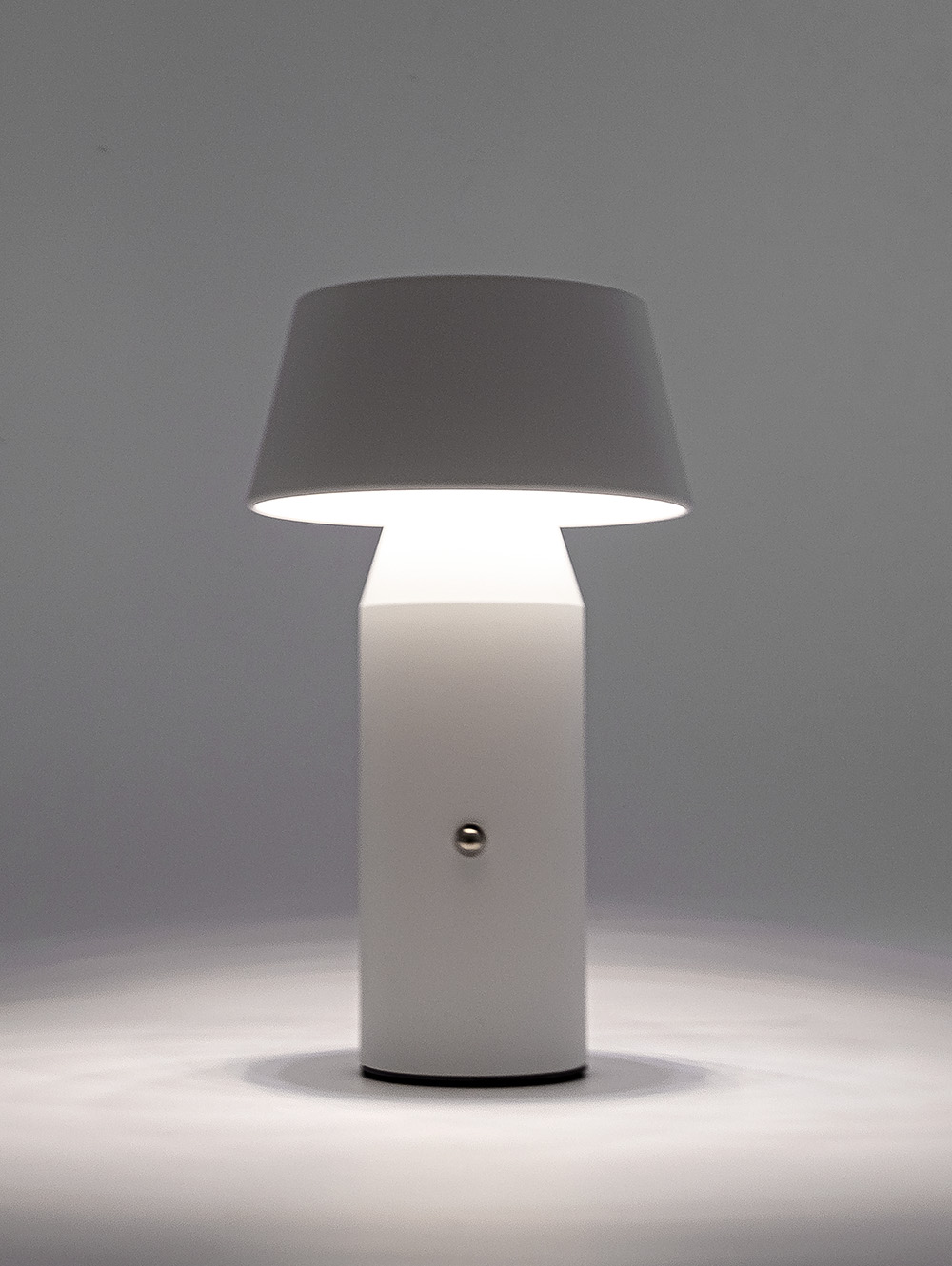 LAMPARA LED RECARGABLE HARLEM WHITE image number null