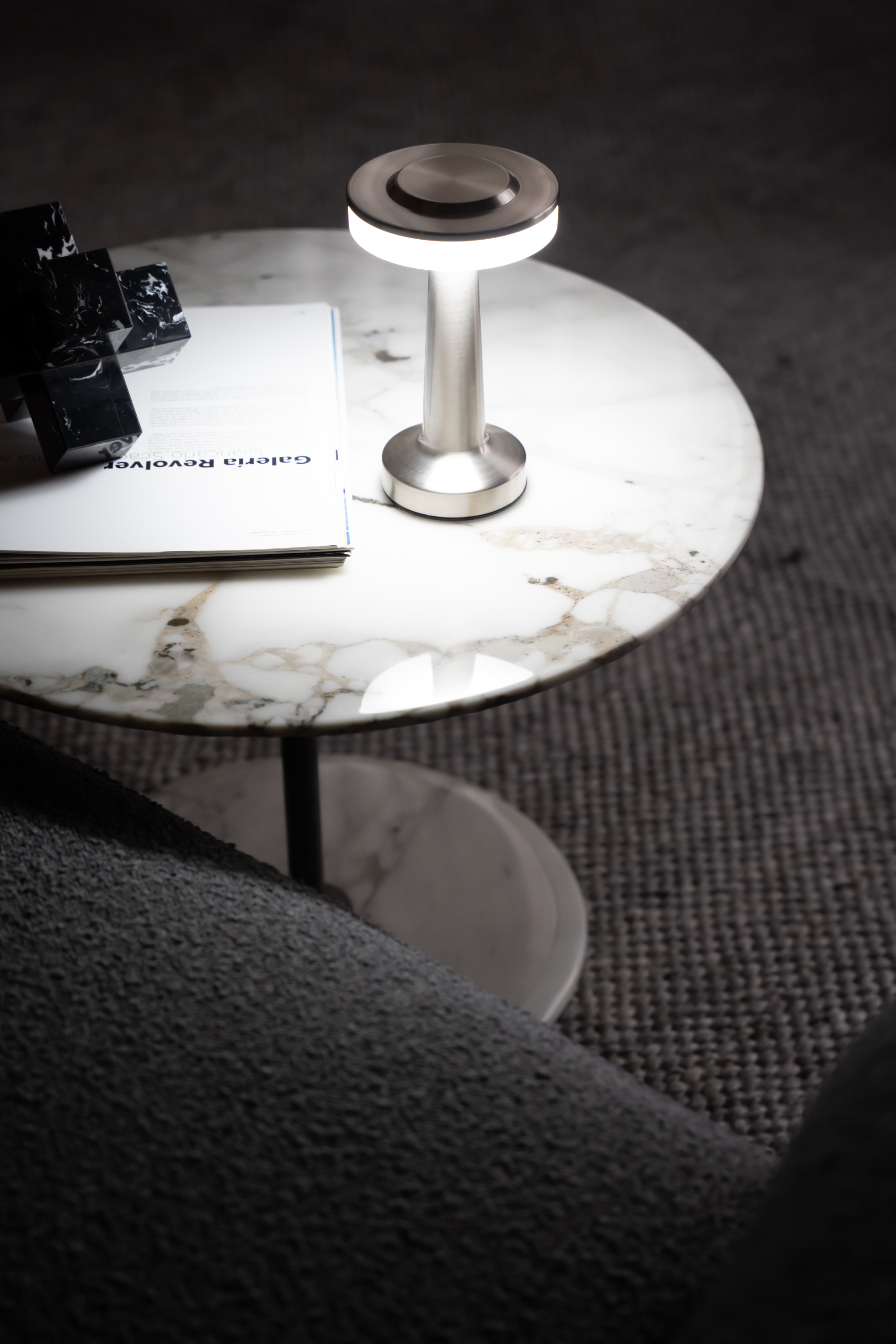 LAMPARA LED RECARGABLE SEATTLE SILVER image number null