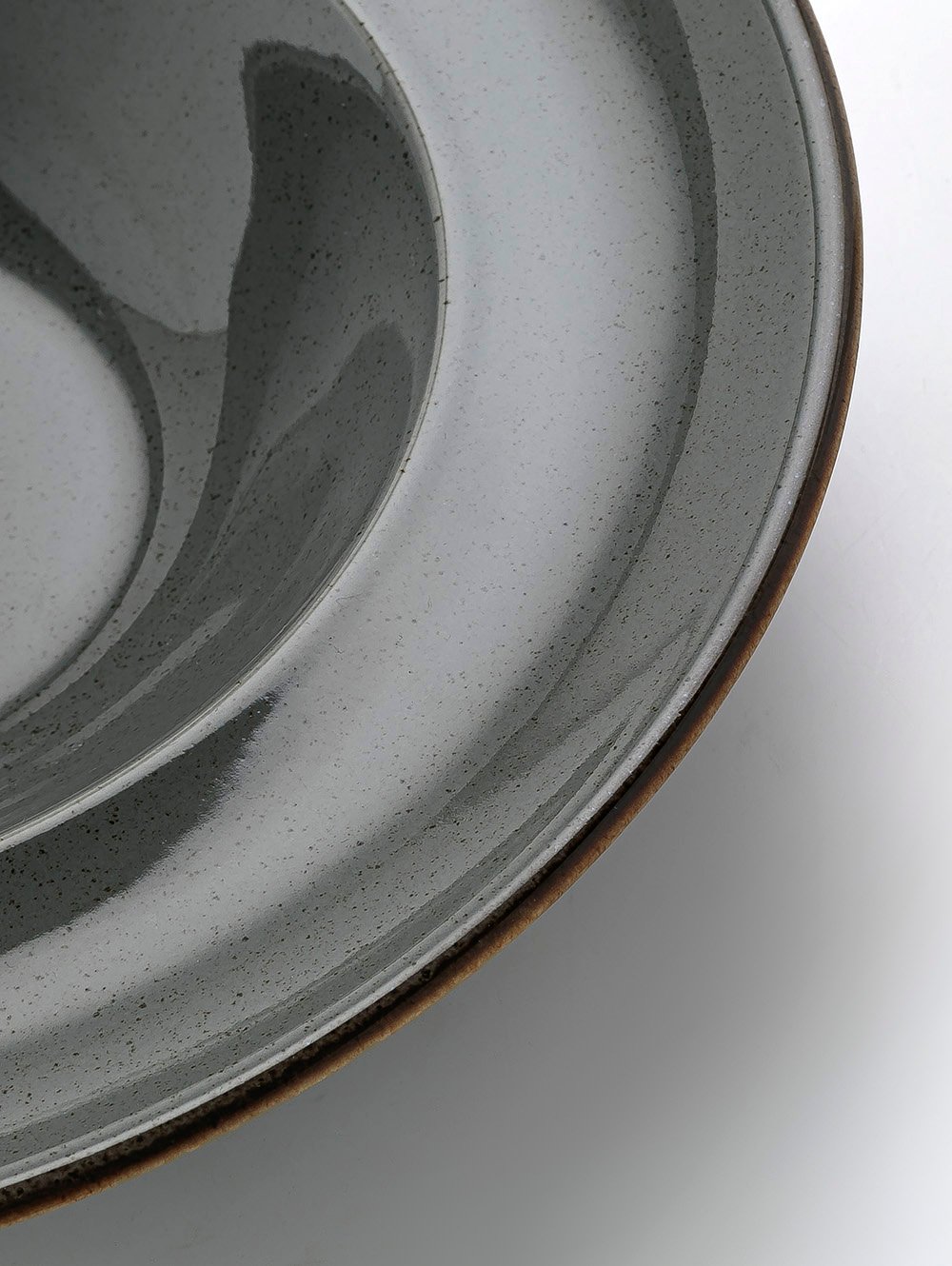 plato-de-porcelana-PLATO-HONDO-SEASONS-DARK-GREY-30 CM-LAIN-1.jpg image number null
