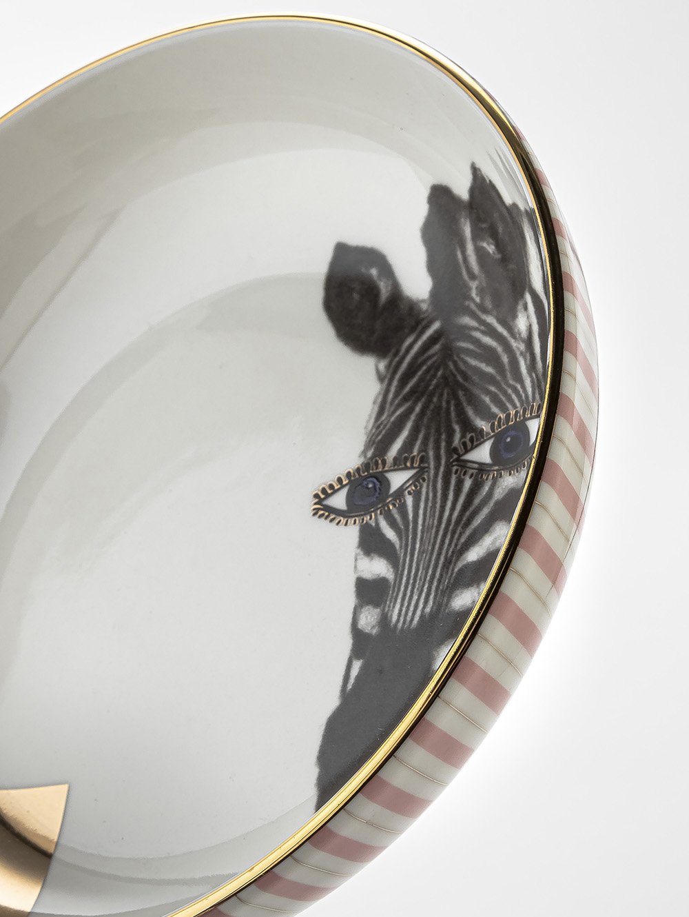 bowl-de-porcelana-BOWL-WILD-ZEBRA-17-CM-LAIN-4.jpg image number null