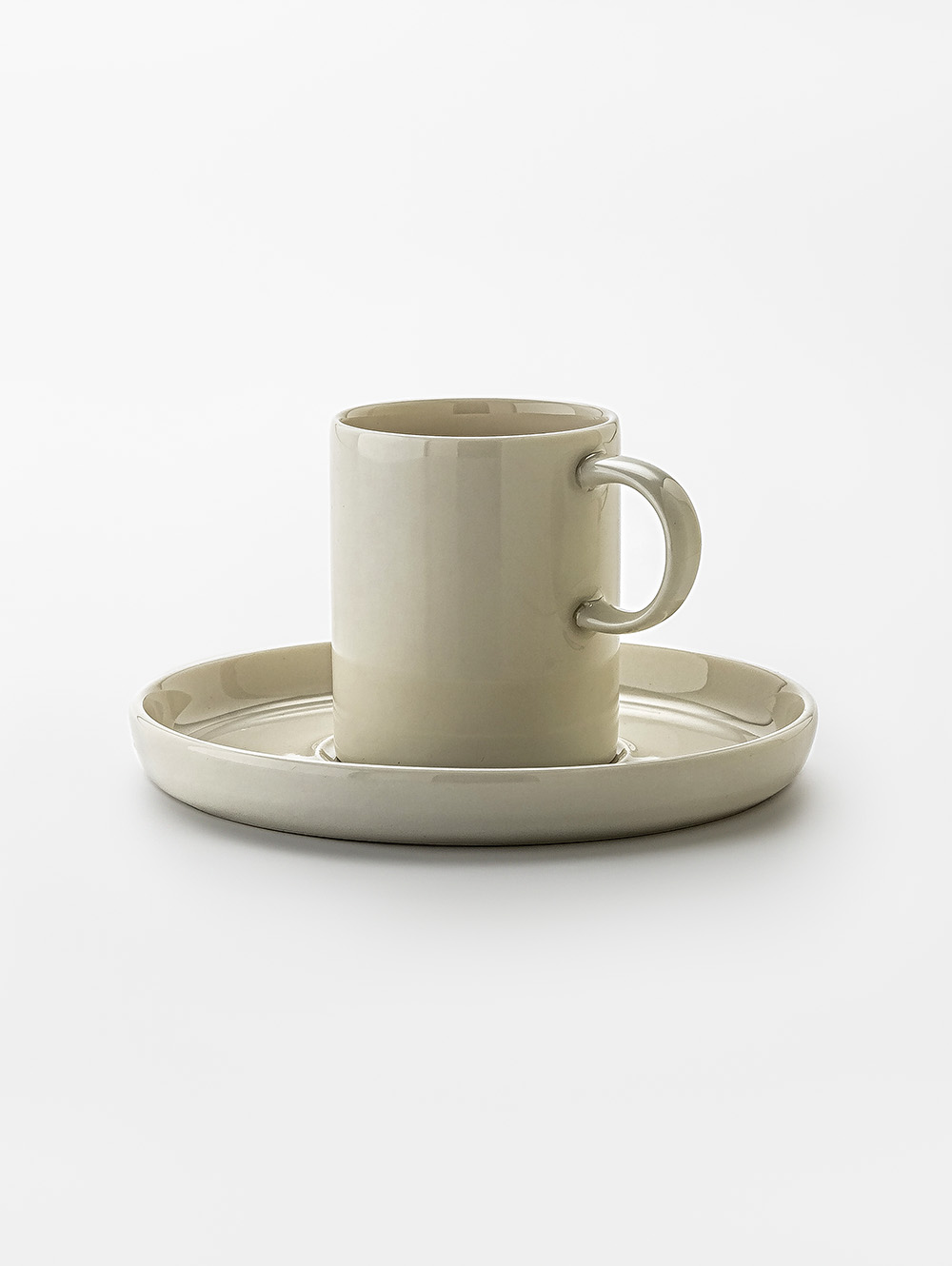 set-plato-taza-porcelana-PLATO-Y-TAZA-CHOPIN-ALUMILITE-200CC-LAIN-2.jpg image number null