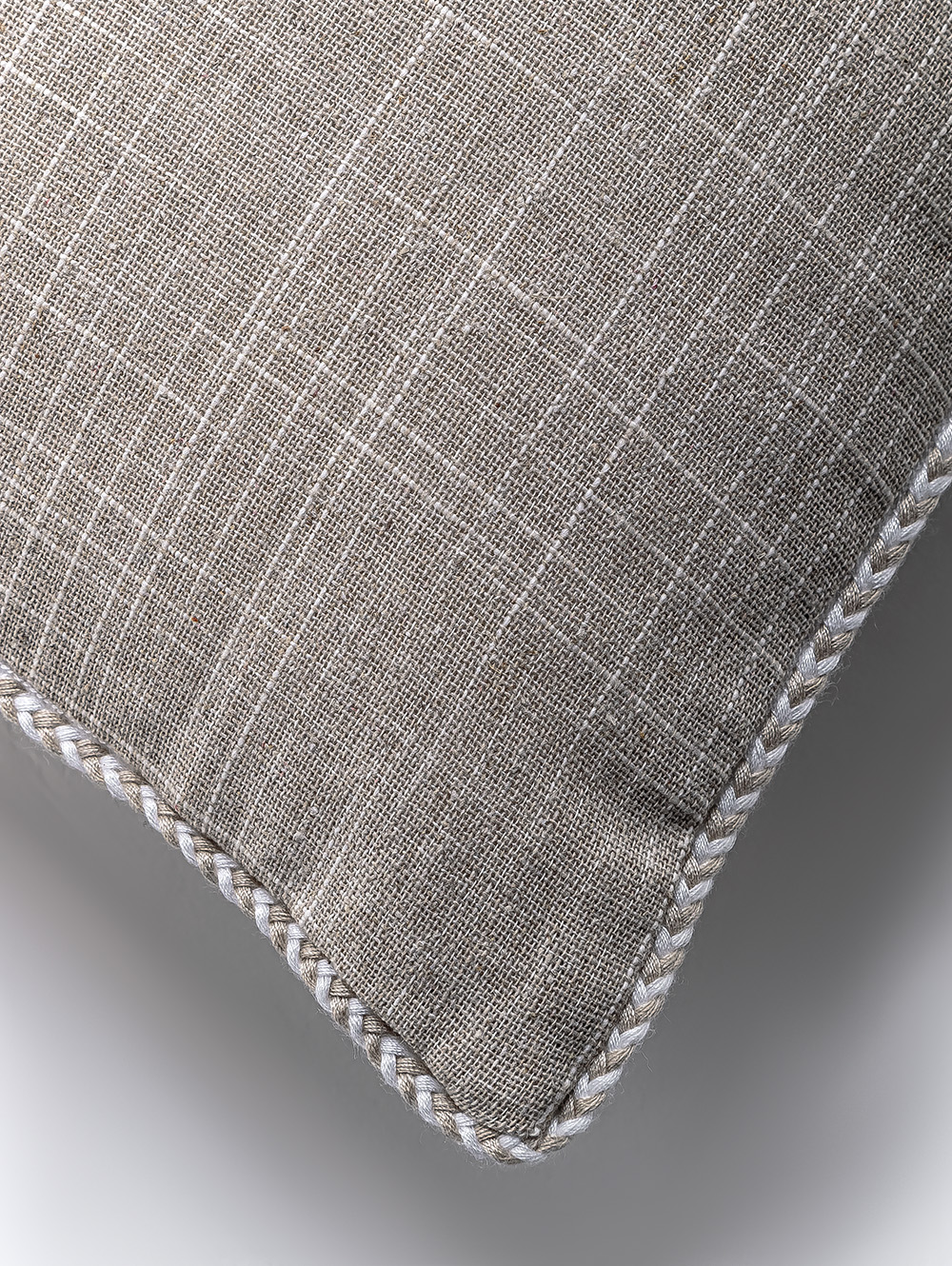 ALMOHADON HELENA BEIGE 50 X 30 image number null