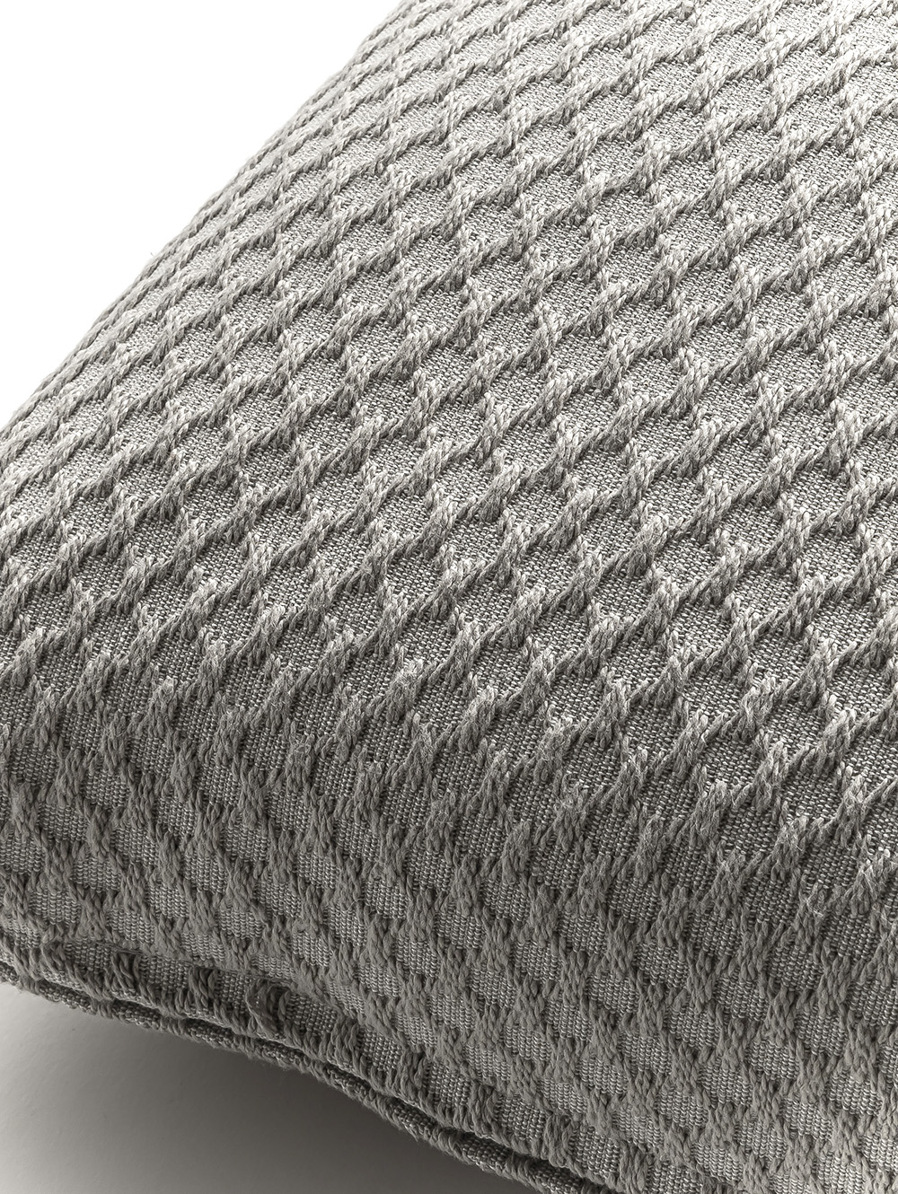 almohadon para sillon-ALMOHADON NICETO TIZA 50 X 50-FABRICA LANDMARK-1.jpg image number null