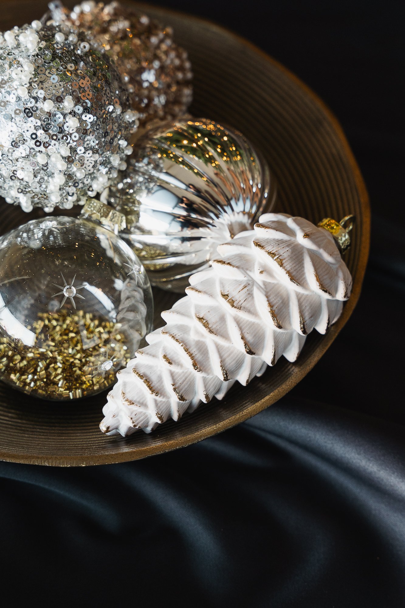 BOLA NAVIDEÑA TRANSPARENTE GOLD image number null