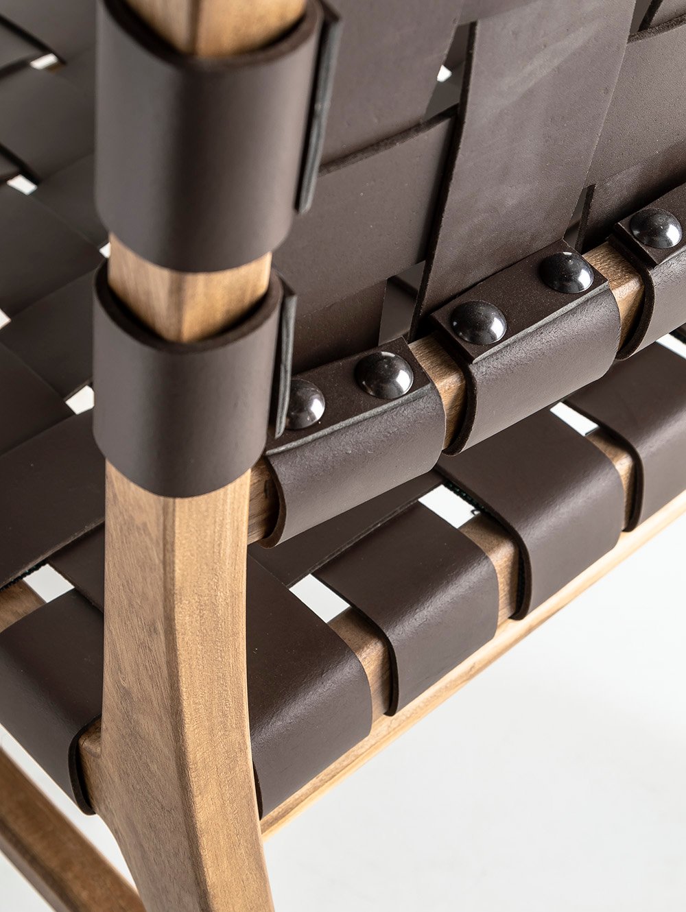 Silla de cuero y madera-SUD LEATHER BROWN TRENZADO-Landmark-07.jpg image number null