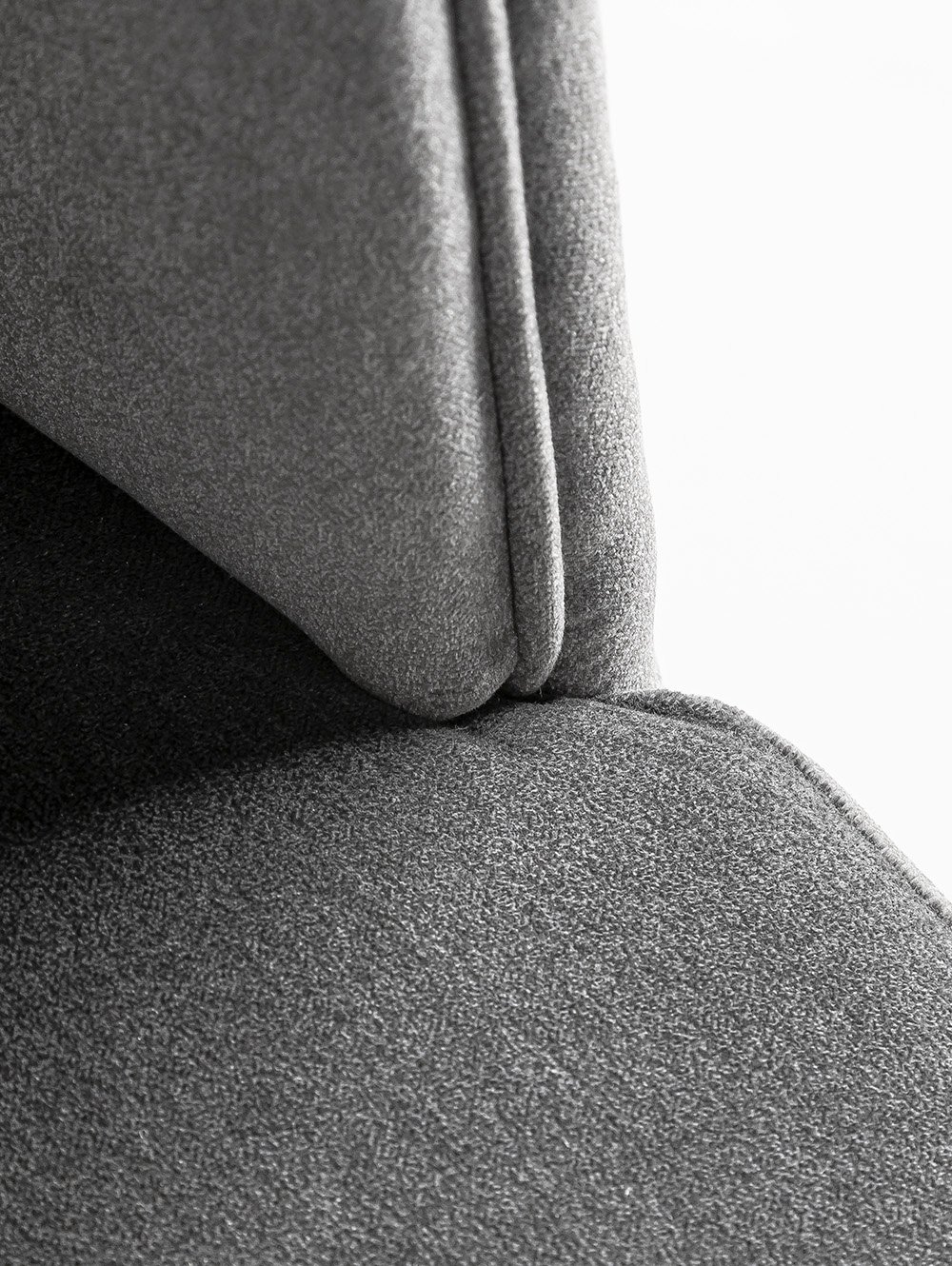 SILLA CURVA VELVET GRIS OSCURO image number null