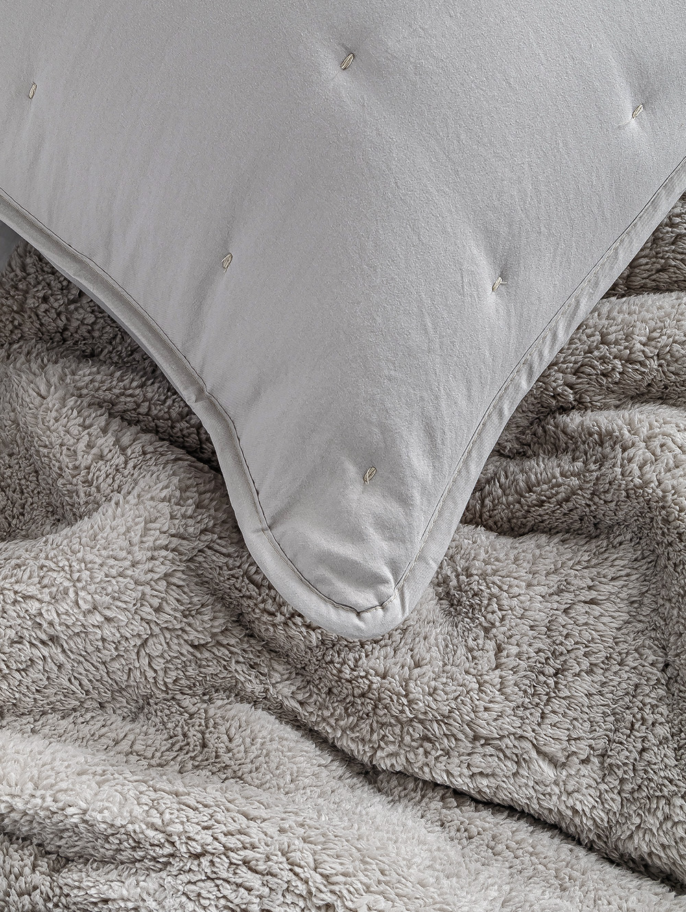 ACOLCHADO EMILY image number null