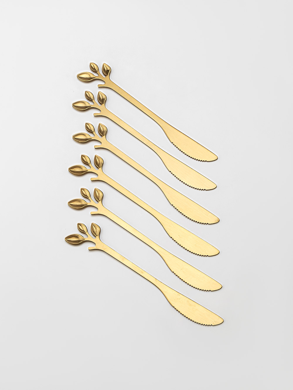 SET X6 CUCHILLOS DORADOS LEAF DISE&Ntilde;O HOJA EN CAJA image number null