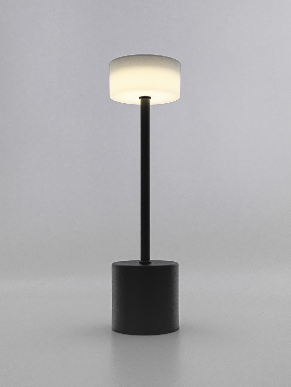 LAMPARA LED RECARGABLE BLEECK BLACK-WEST-1.jpg image number null