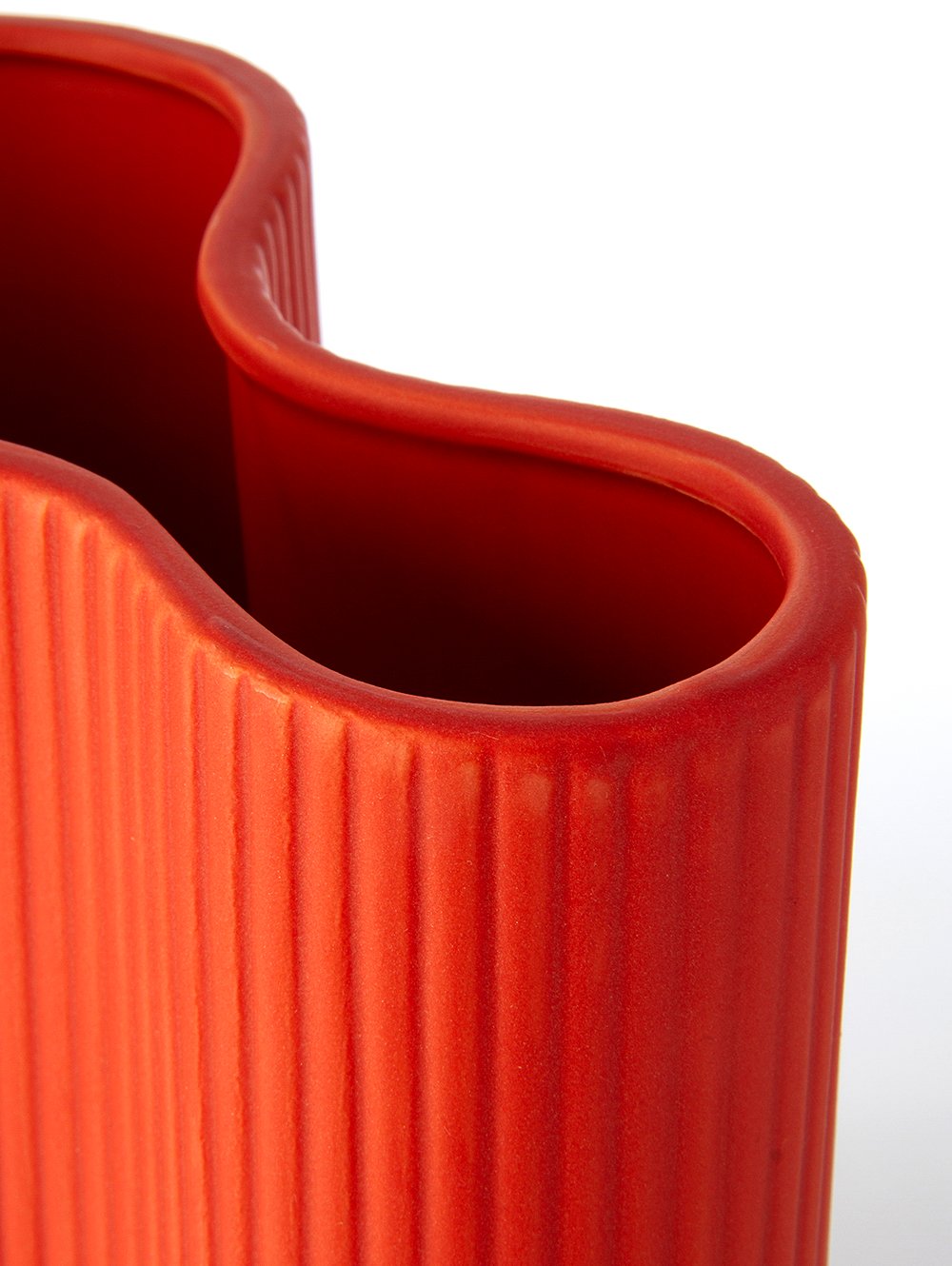 Florero uniforme curvo-FLORERO OBER TERRACOTA-Tiendas Landmark-1.jpg image number null