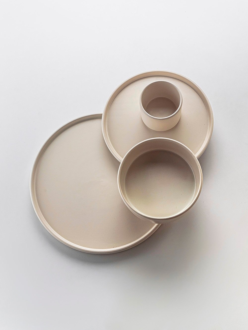 plato-playo-ceramica-PLATO-PLAYO-STACKABLE-NATURAL-KLER-6.jpg image number null