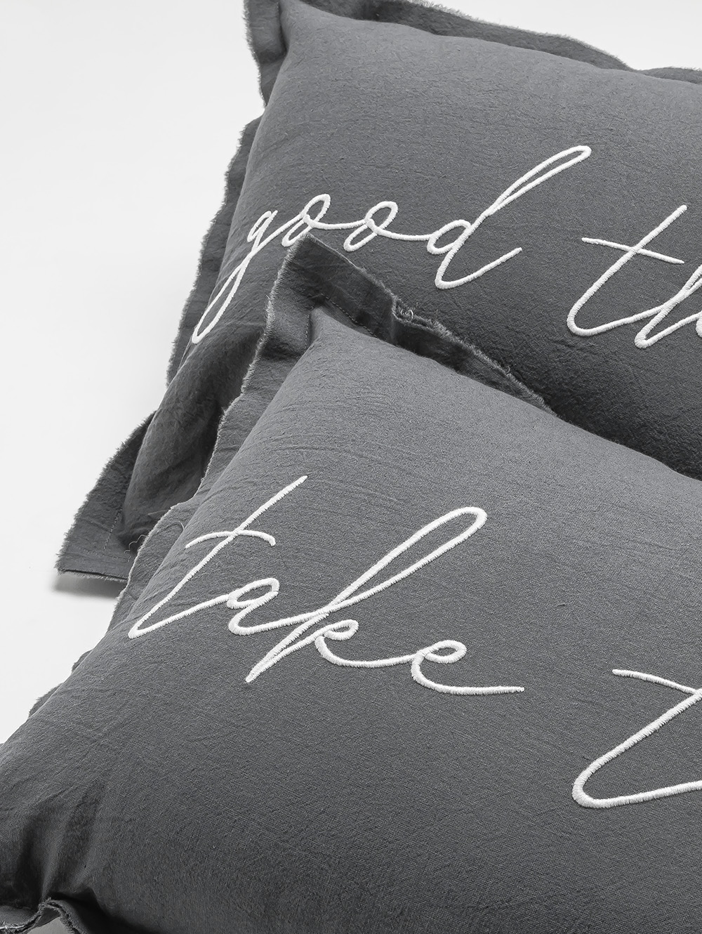 set almohadones-SET ALMOHADON GOOD THINGS TAKE TIMES 35 X 50-BUBBLE-1.jpg image number null