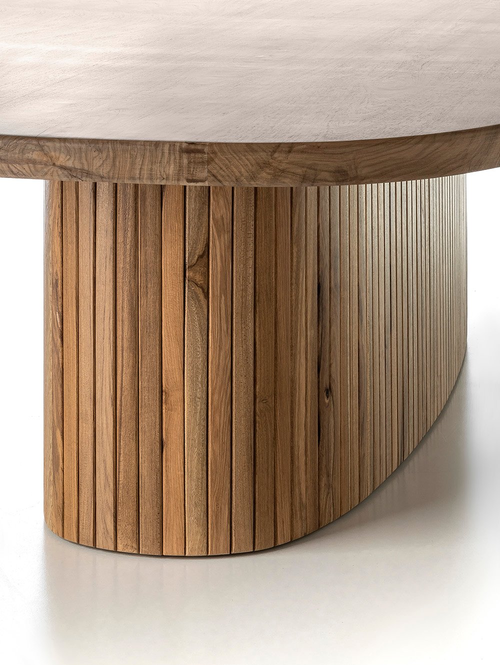 Mesa baja ovalada de madera-VARILLAS PETIRIBI 140 X 80-Landmark-06.jpg image number null