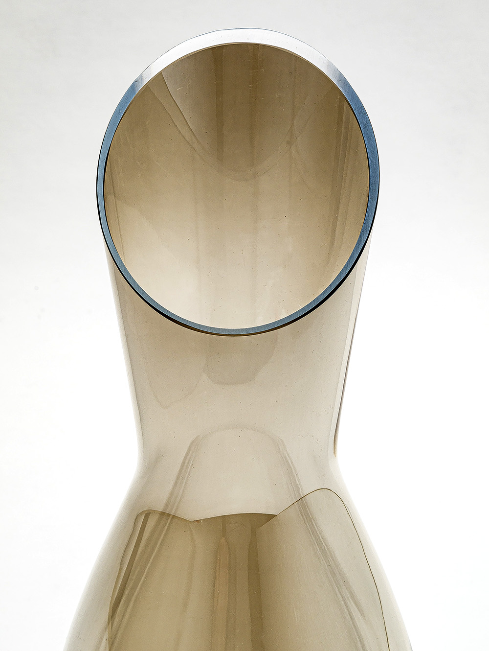 DECANTADOR BOMBEE CORTE DIAGONAL CHAMPAGNE 900ML image number null