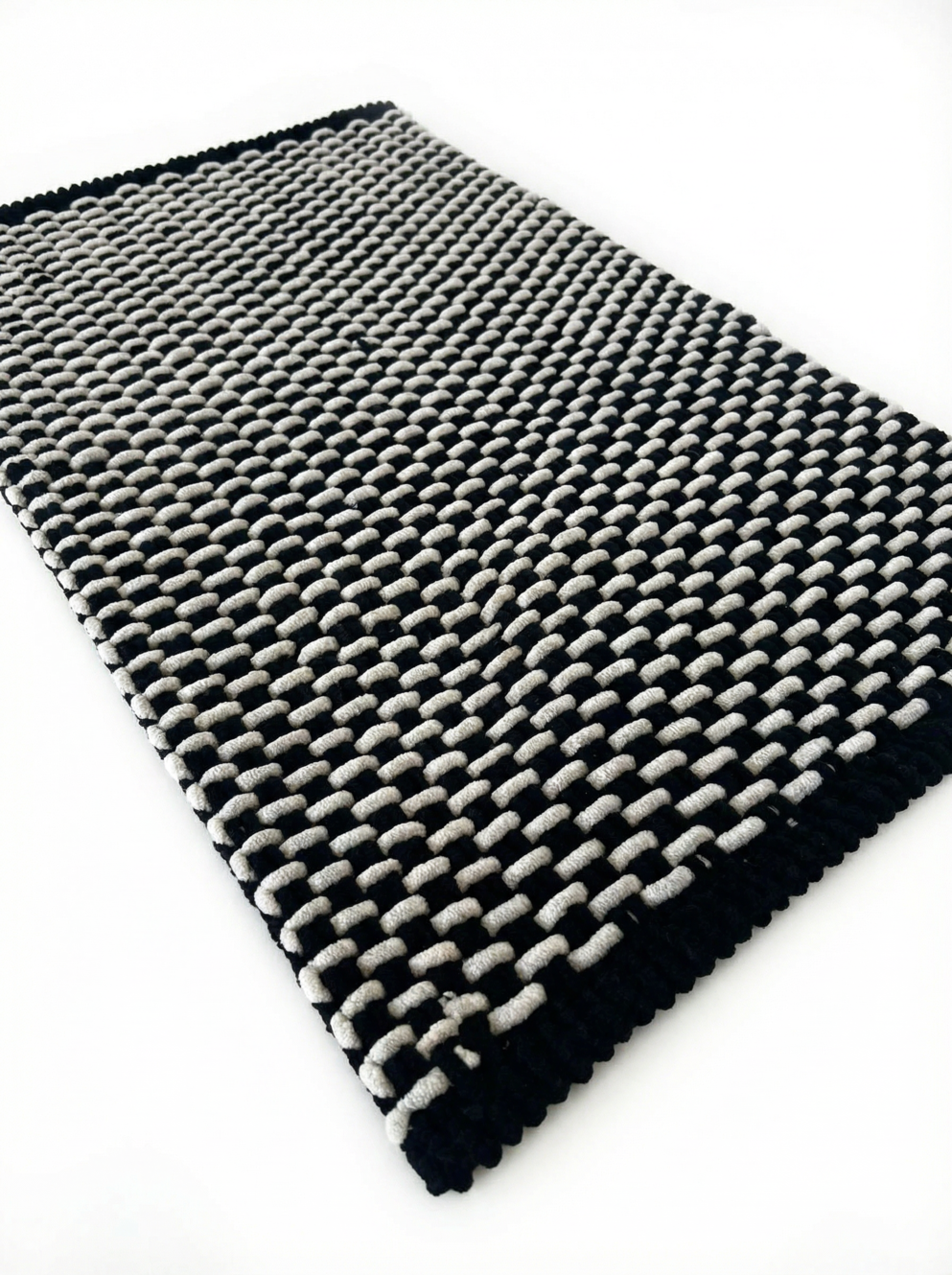 ALFOMBRA DE BA&Ntilde;O PAXTON NEGRO-BEIGE 70 X 50 image number null