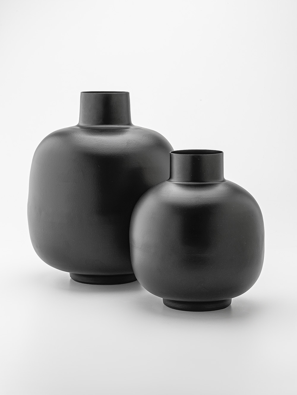 florero negro-FLORERO MODERN LARGE-CODECO-6.jpg image number null