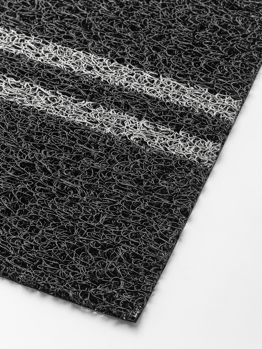 FELPUDO RAYA DOBLE NEGRO 70 X 30 image number null