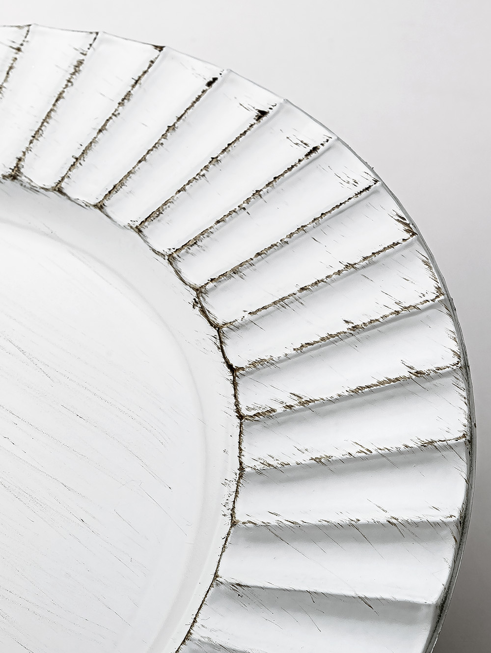 PLATO DE SITIO RUFFLED WHITE image number null