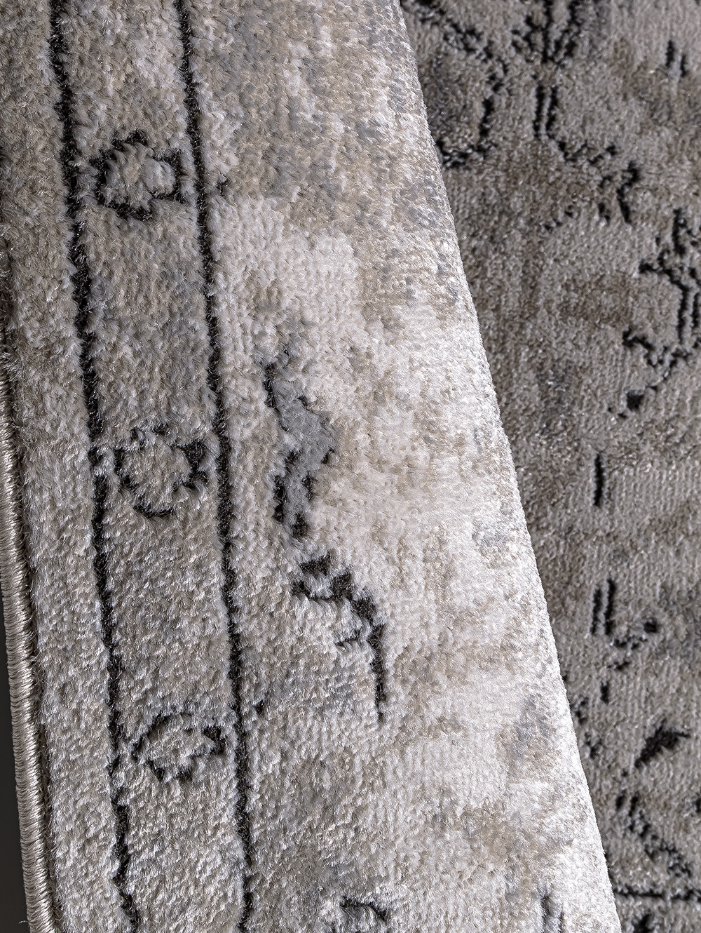 alfombra-MEILLAND GUARDA CREMA-EMP-1.jpg image number null