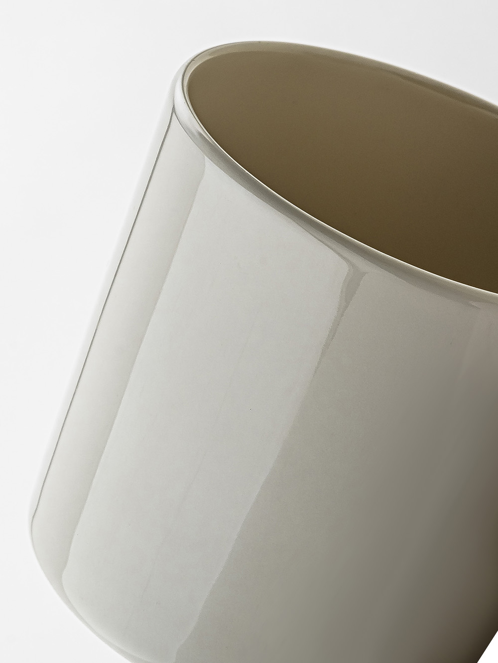 vaso-de-porcelana-VASO-GRAZIA-ALUMILITE-230CC-LAIN-3.jpg image number null
